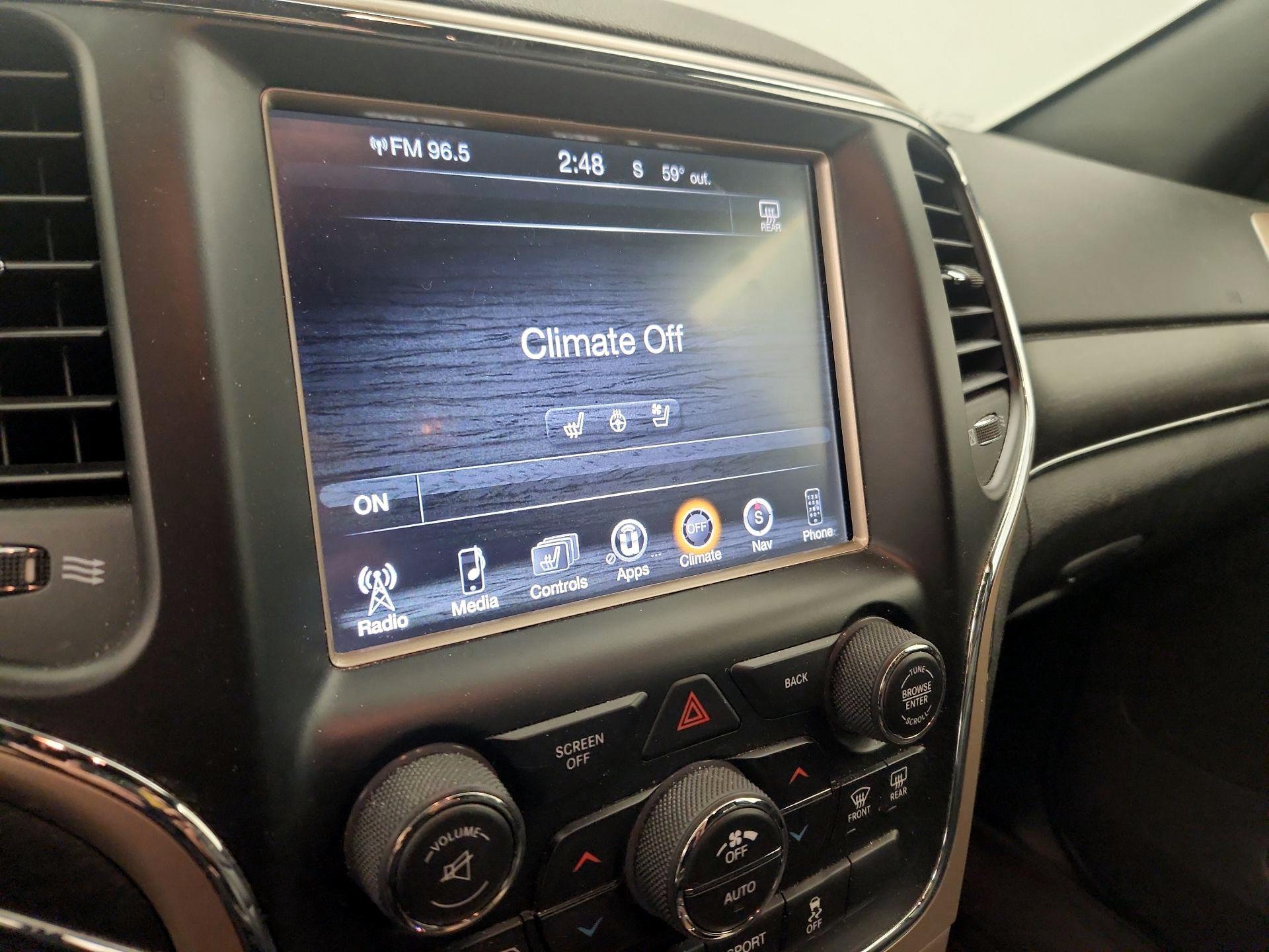 Thumbnail: 2017 Jeep Grand Cherokee - 15