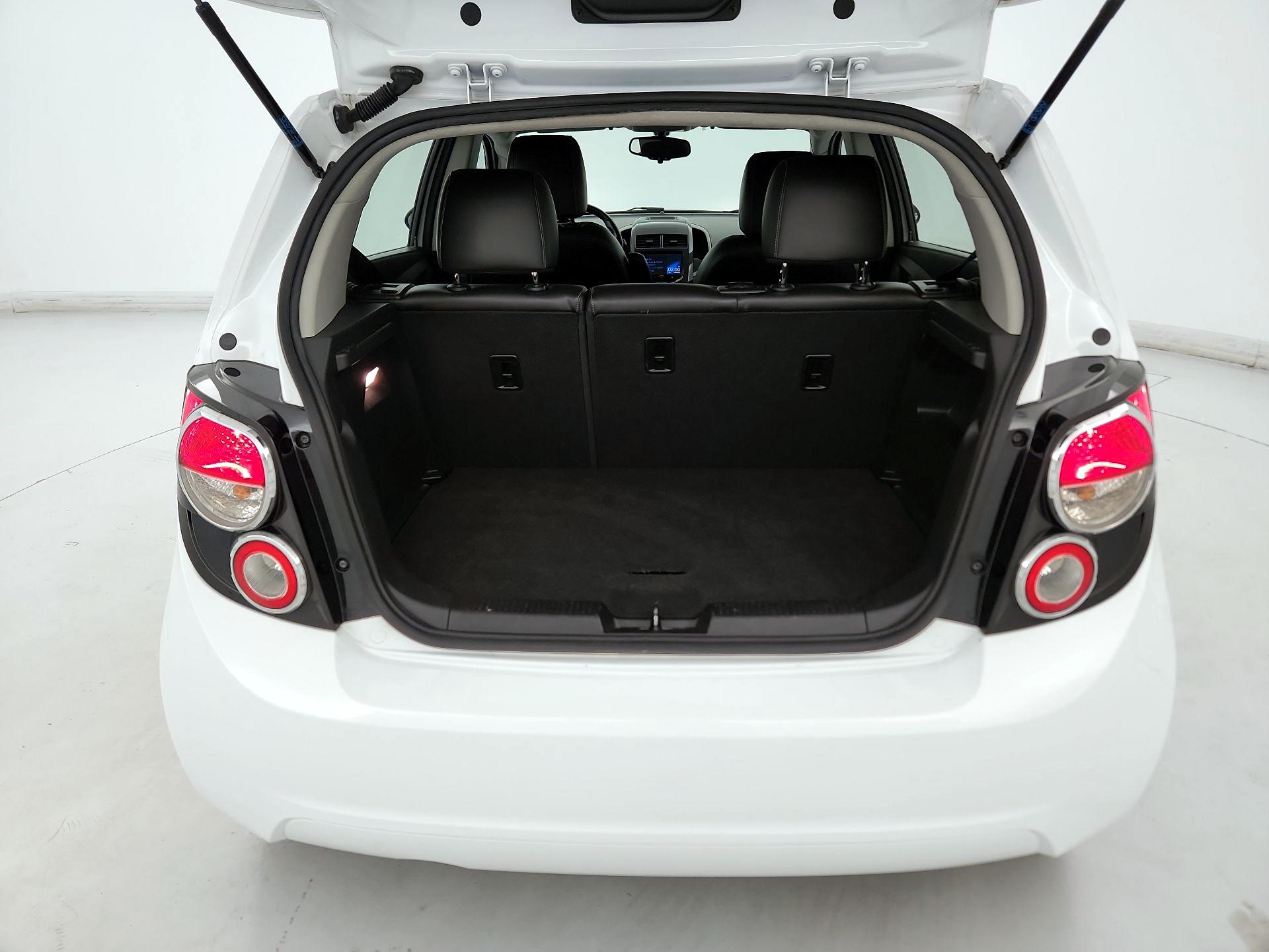 Thumbnail: 2016 Chevrolet Sonic - 20