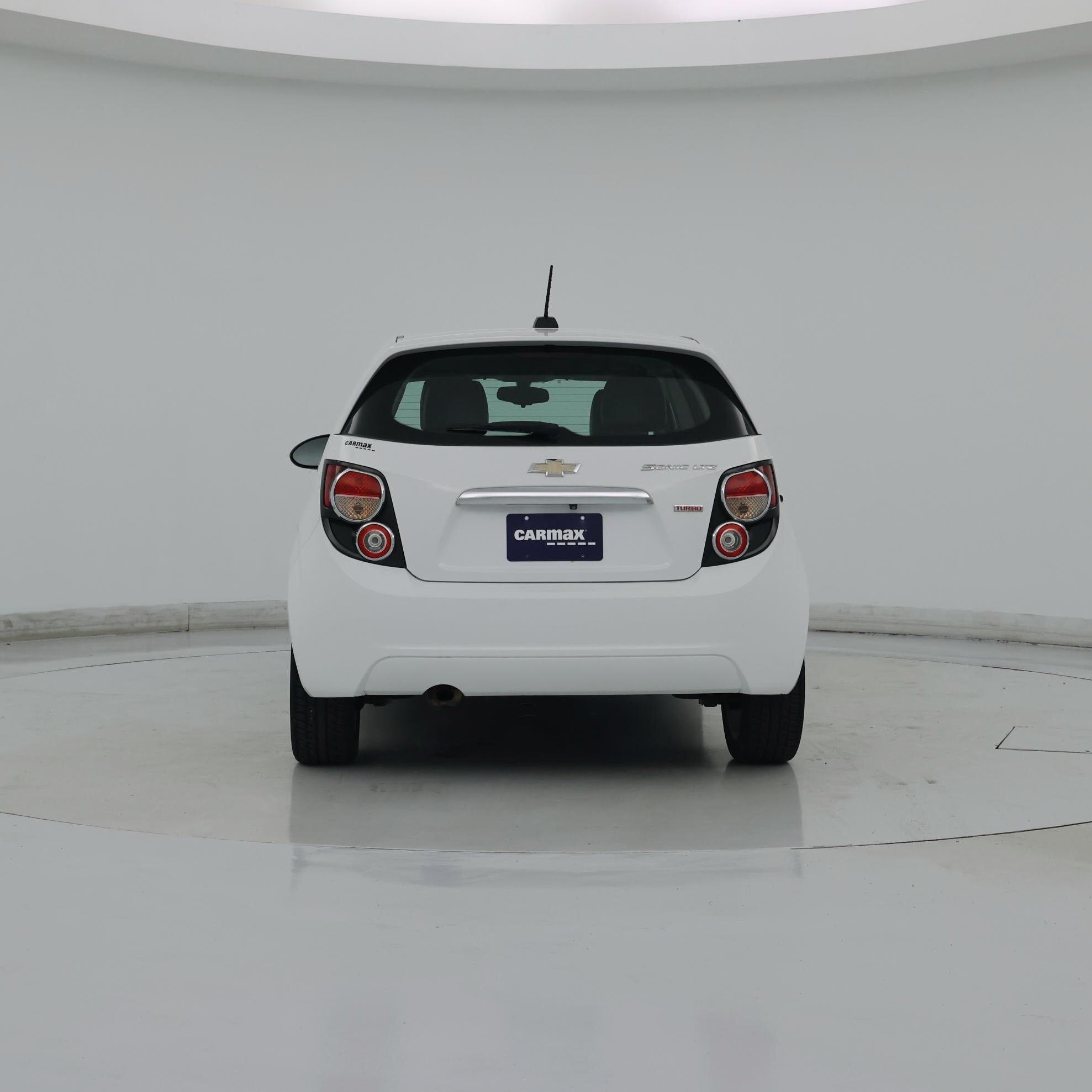 Thumbnail: 2016 Chevrolet Sonic - 6