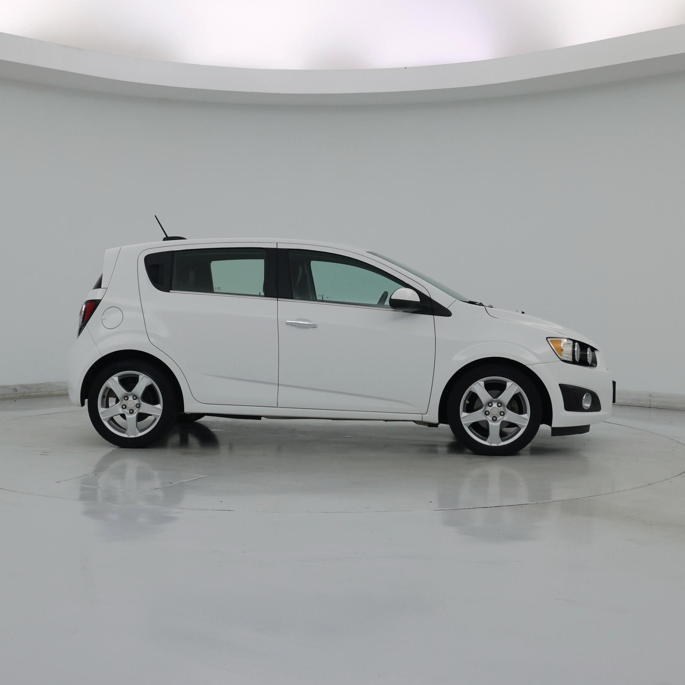 Thumbnail: 2016 Chevrolet Sonic - 7