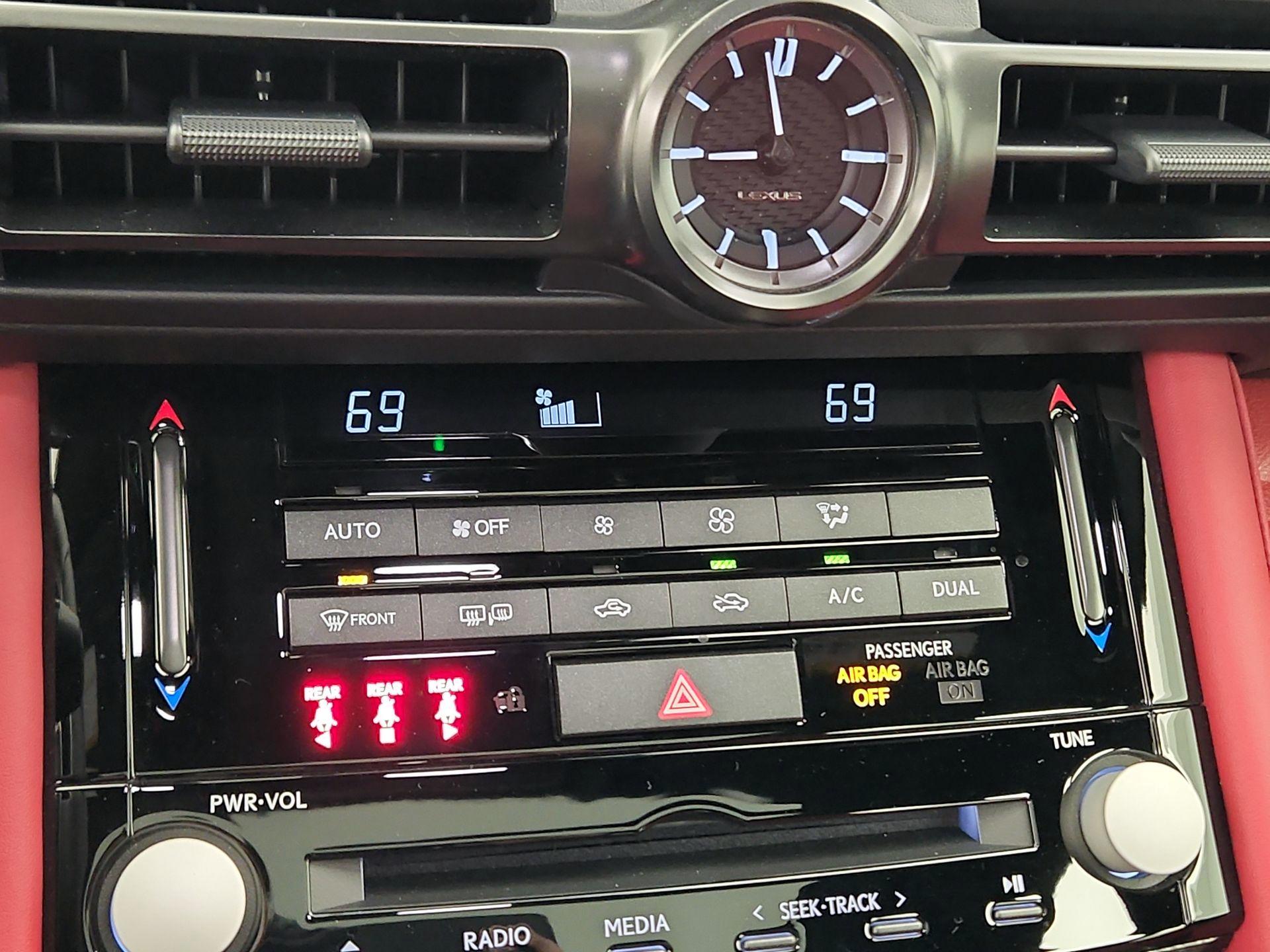 Thumbnail: 2025 Lexus IS - 17