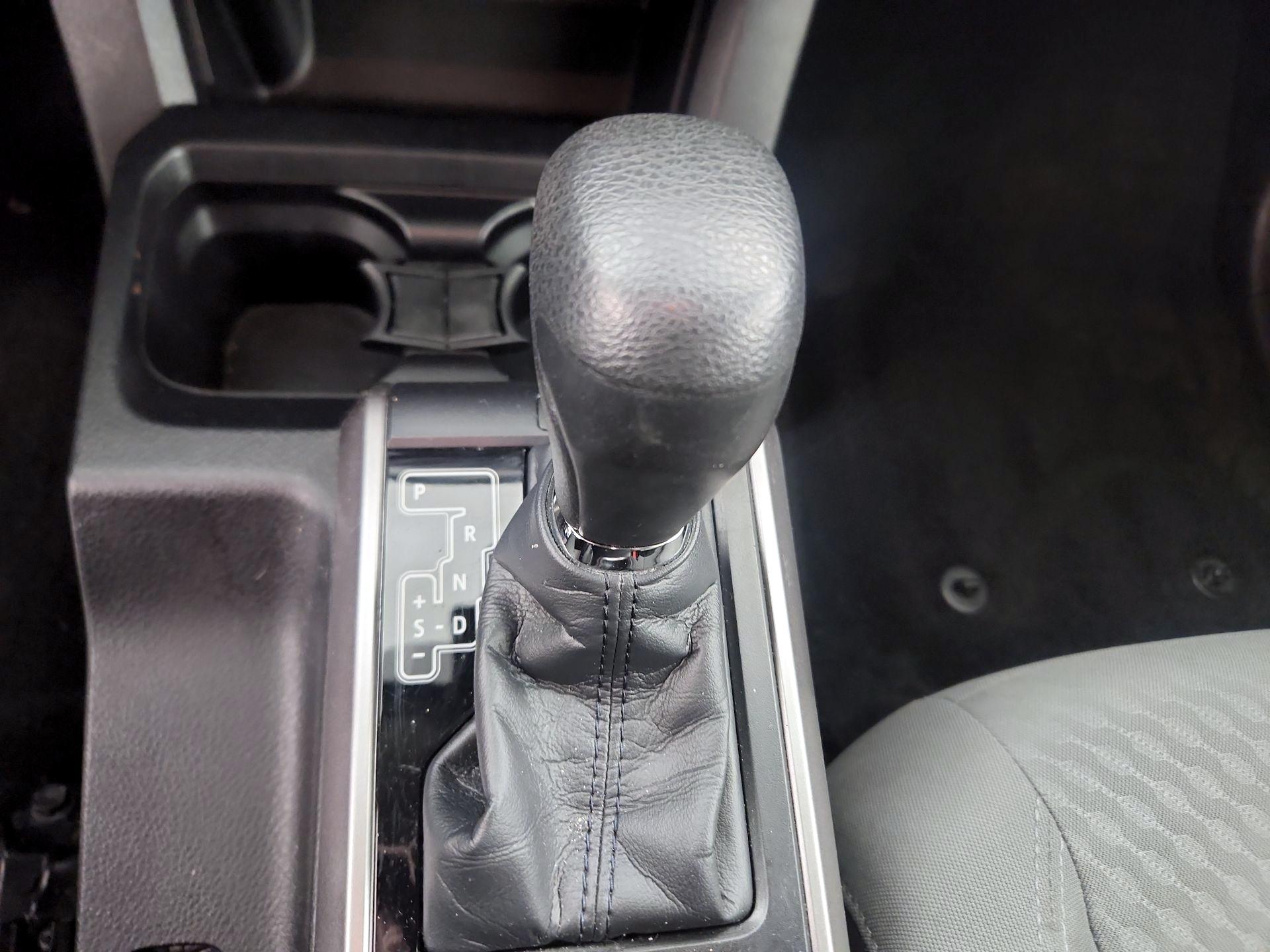 Thumbnail: 2020 Toyota Tacoma - 17