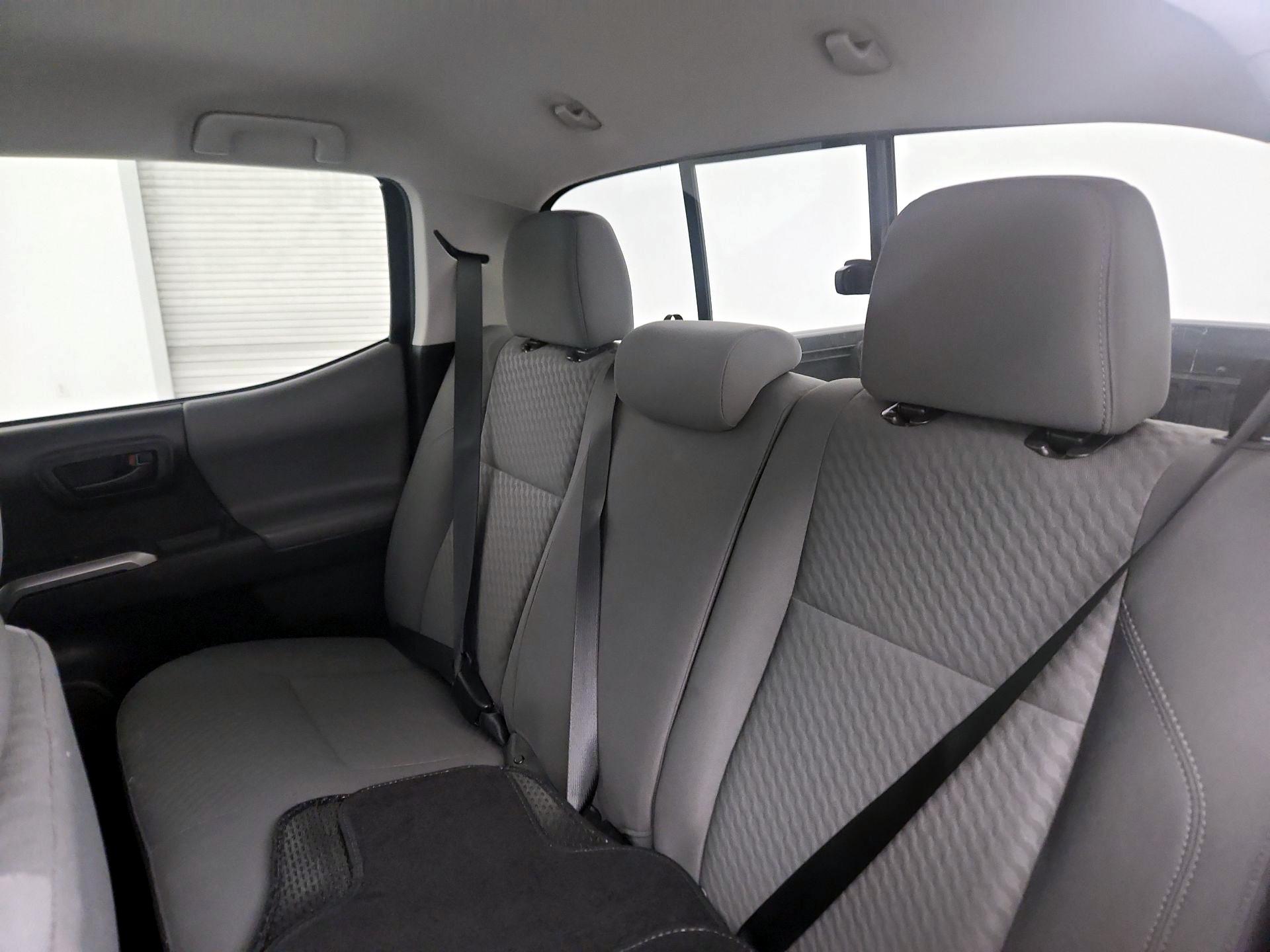 Thumbnail: 2020 Toyota Tacoma - 19