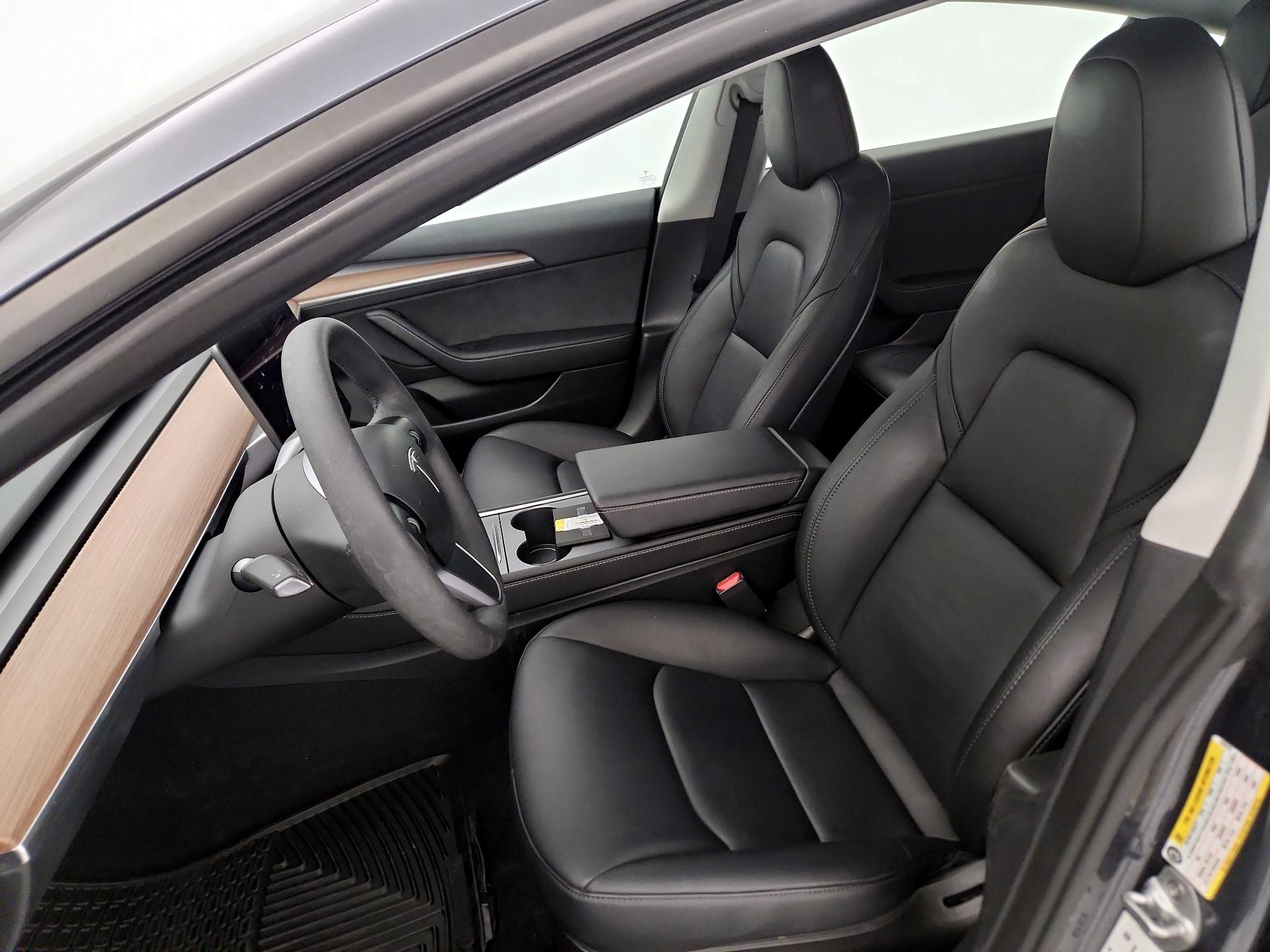 Thumbnail: 2023 Tesla Model 3 - 11