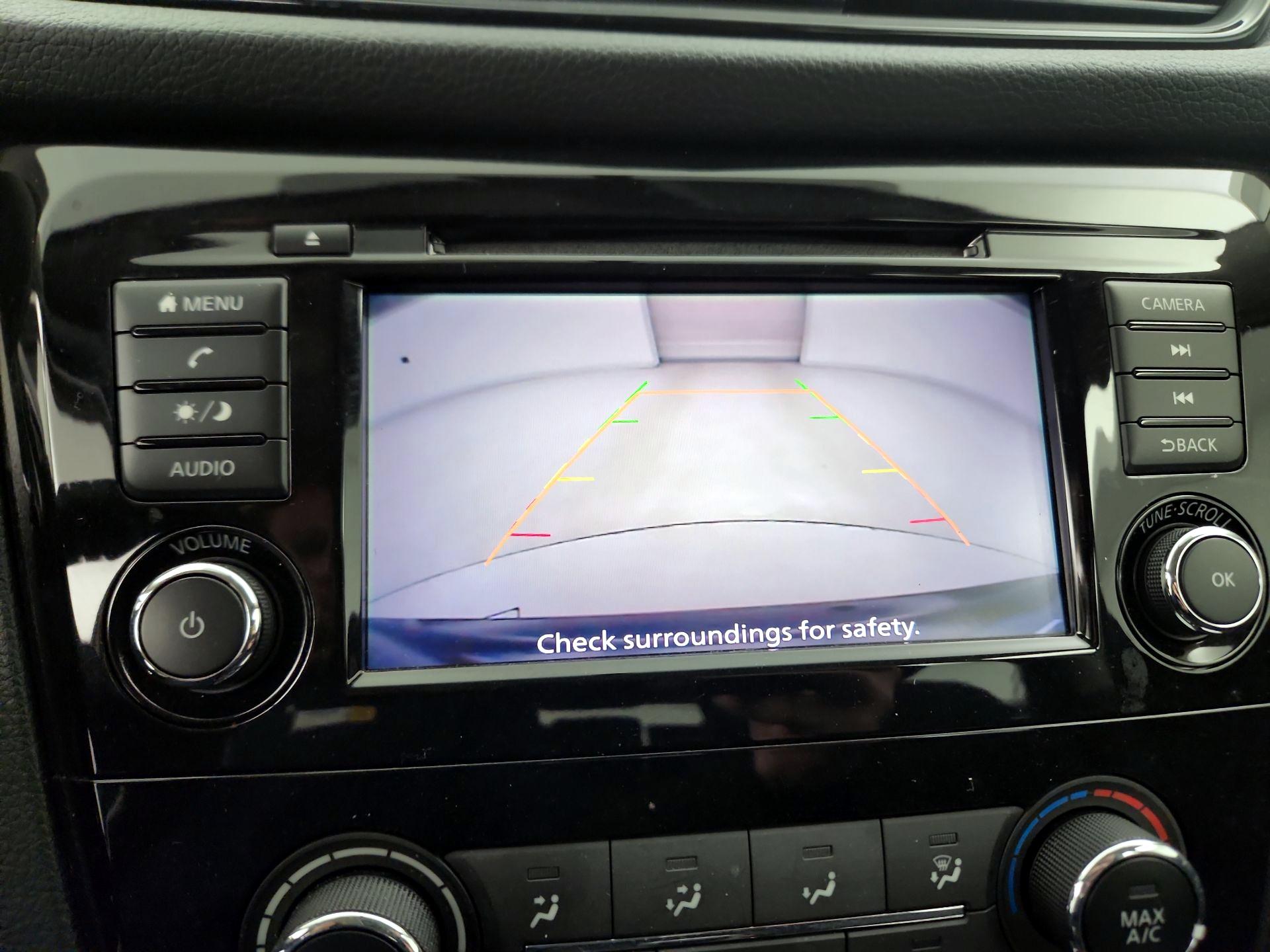 Thumbnail: 2018 Nissan Rogue - 14