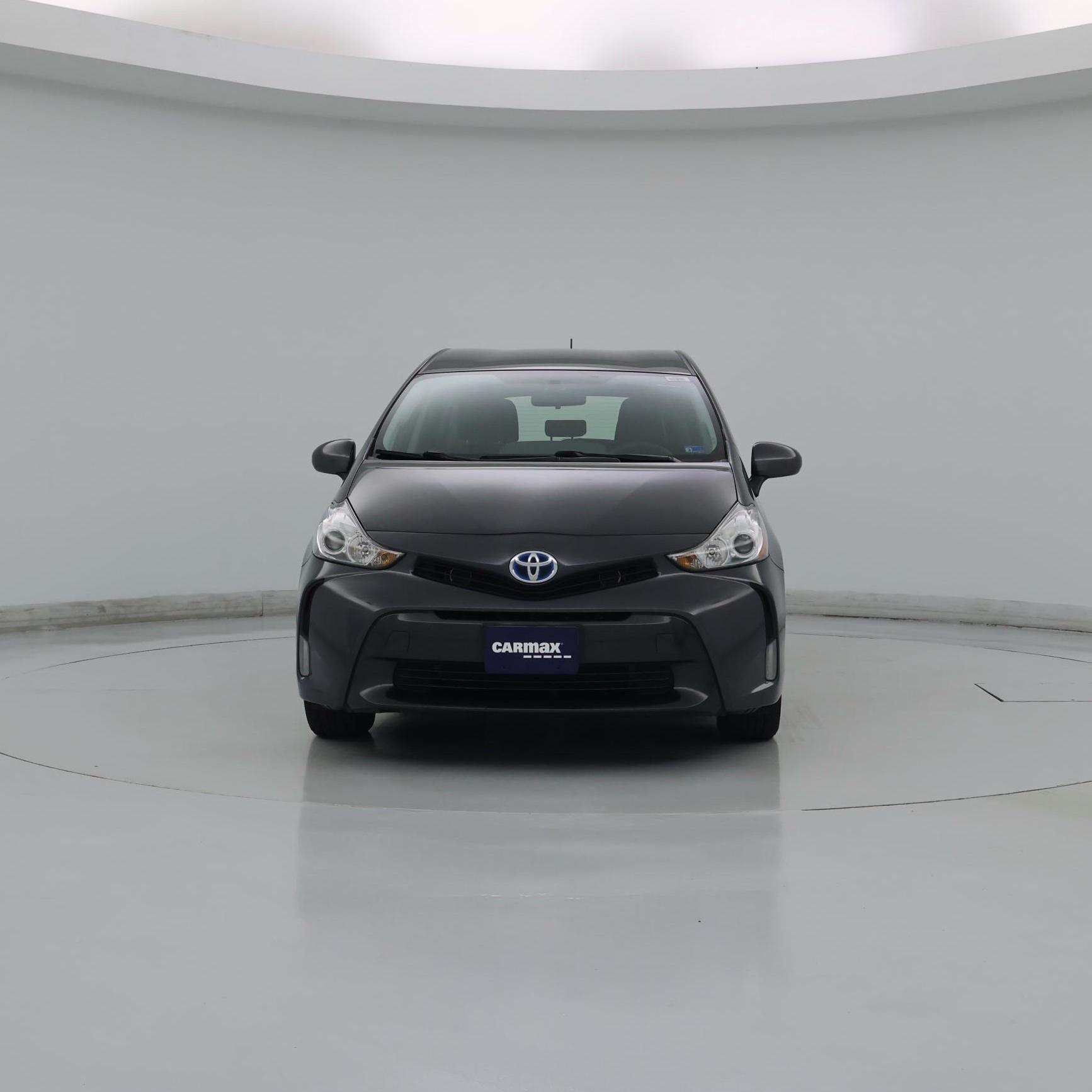 Thumbnail: 2015 Toyota Prius v - 5