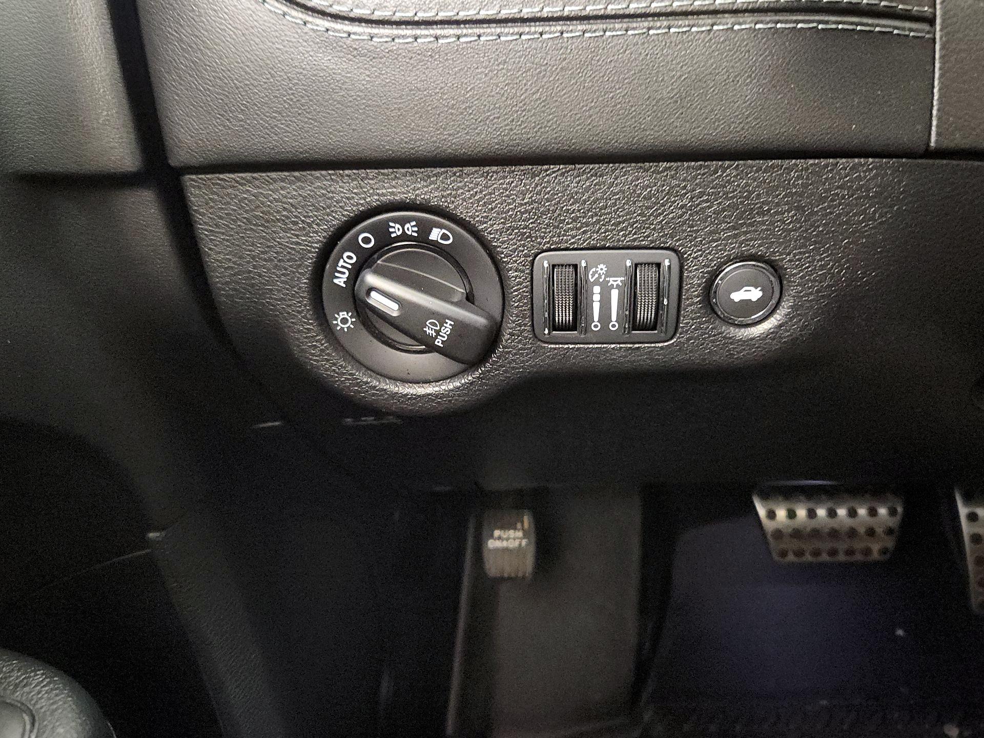 Thumbnail: 2022 Dodge Charger - 13