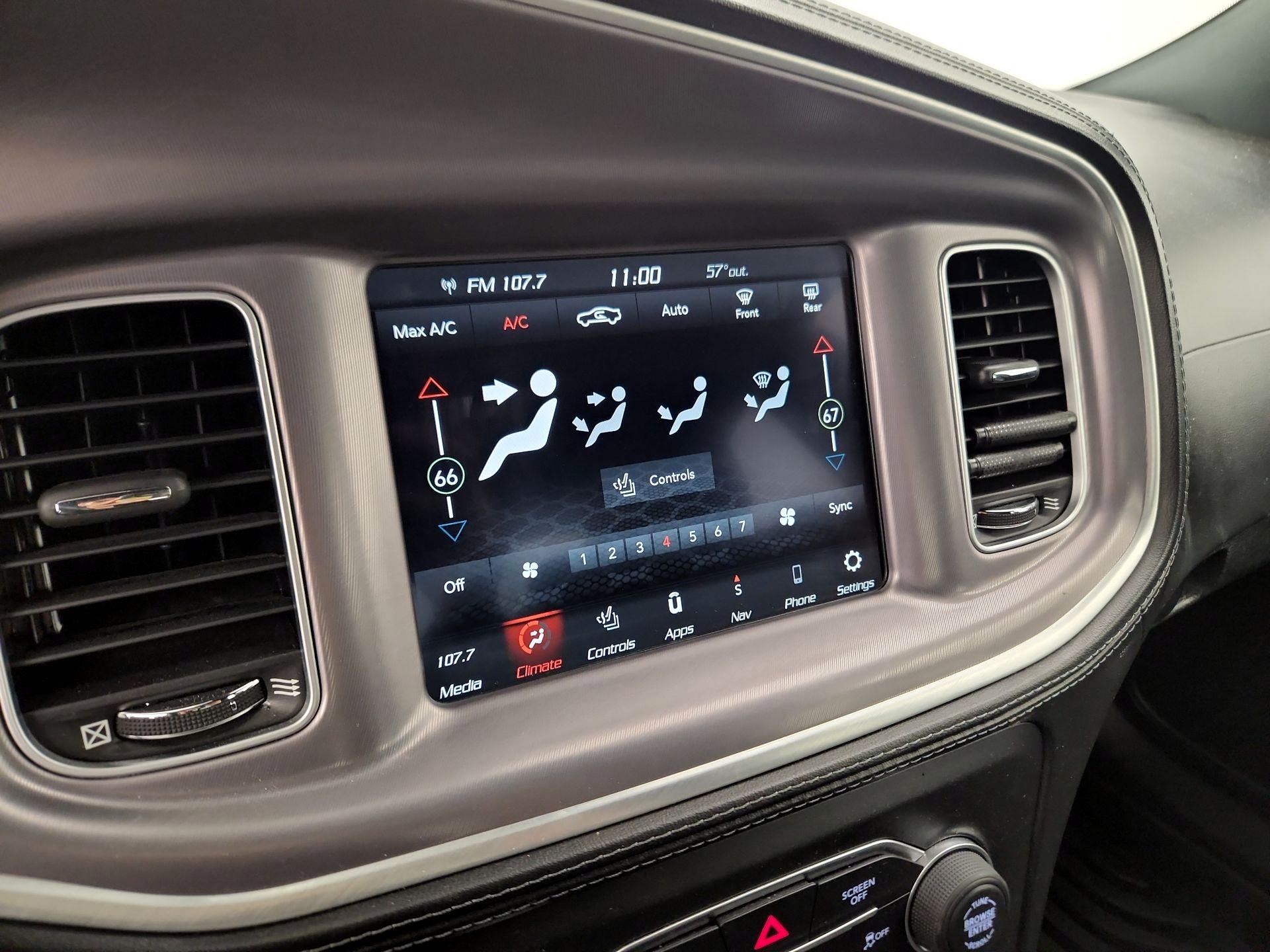 Thumbnail: 2022 Dodge Charger - 17