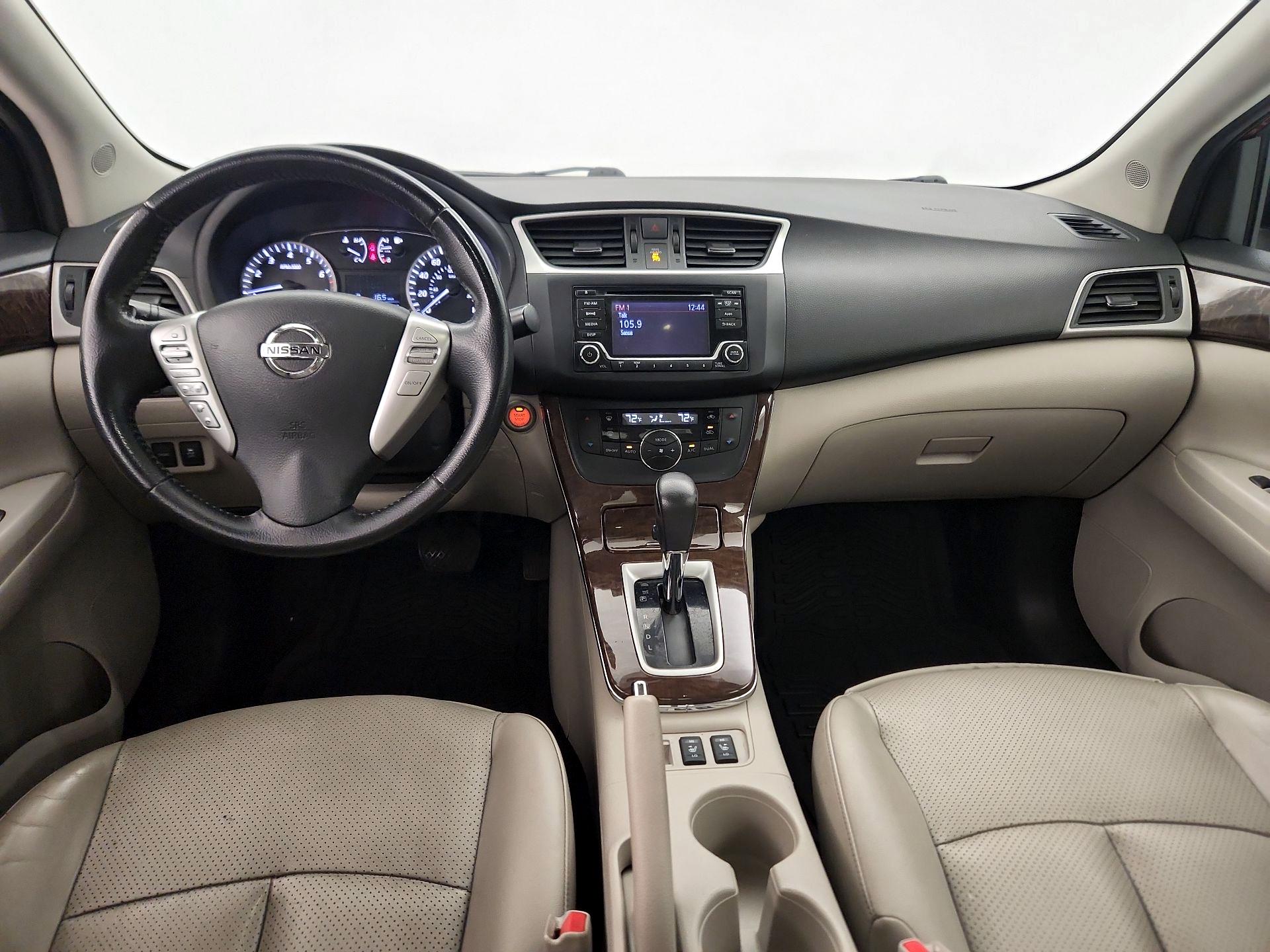 Thumbnail: 2015 Nissan Sentra - 9