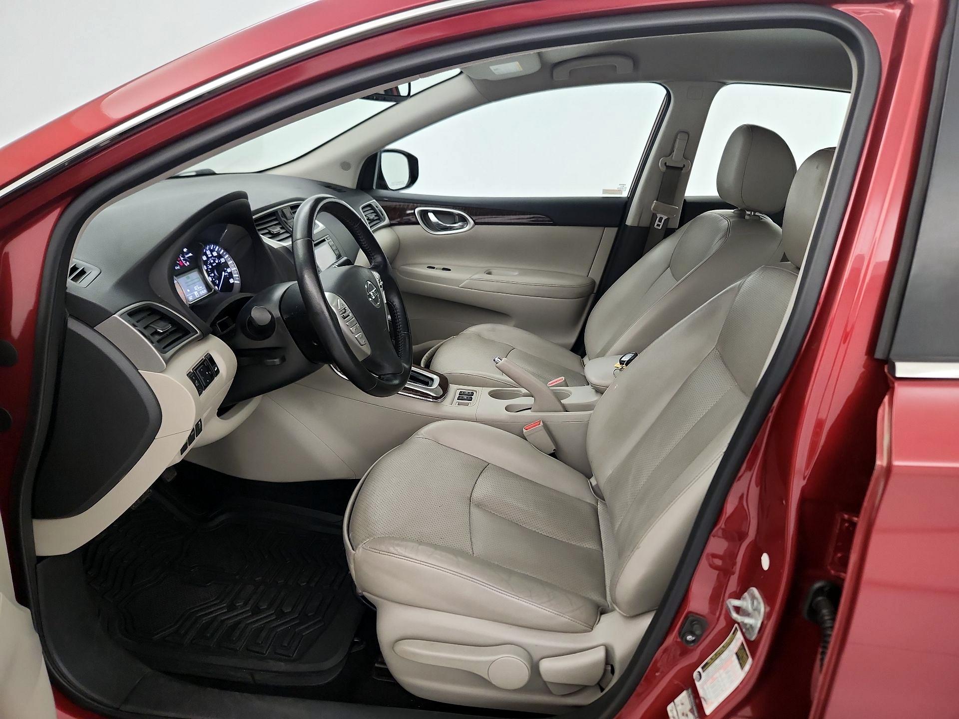 Thumbnail: 2015 Nissan Sentra - 11