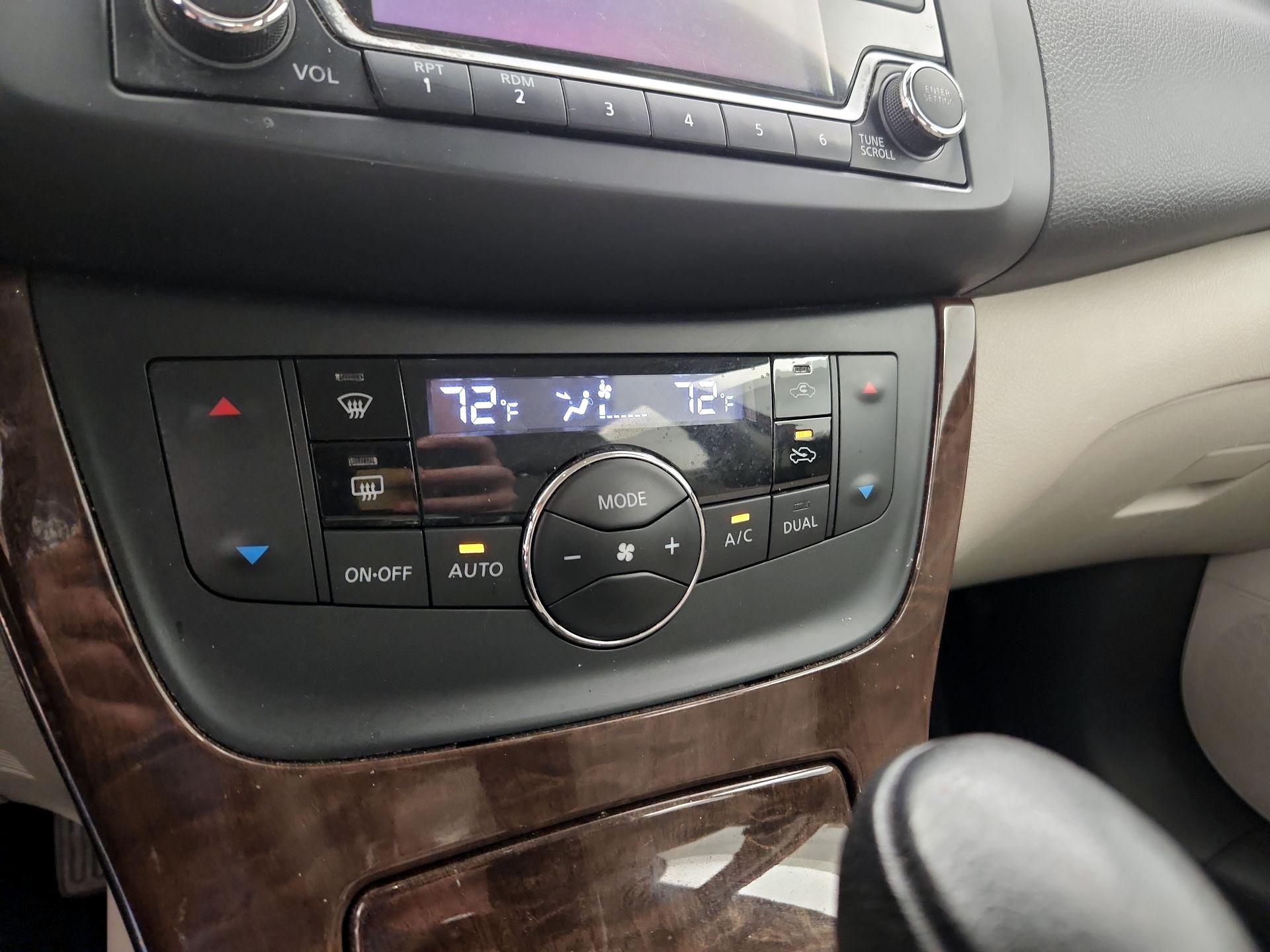 Thumbnail: 2015 Nissan Sentra - 16