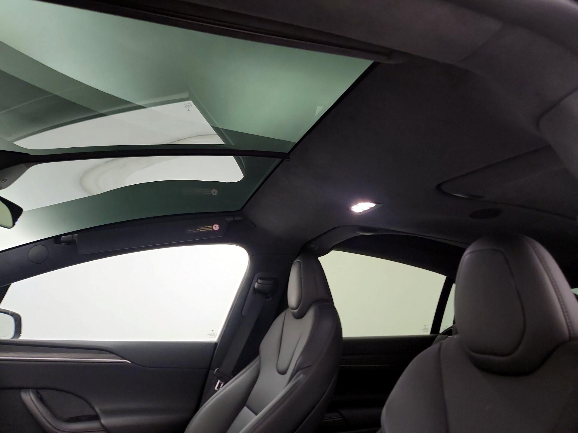 Thumbnail: 2022 Tesla Model X - 18