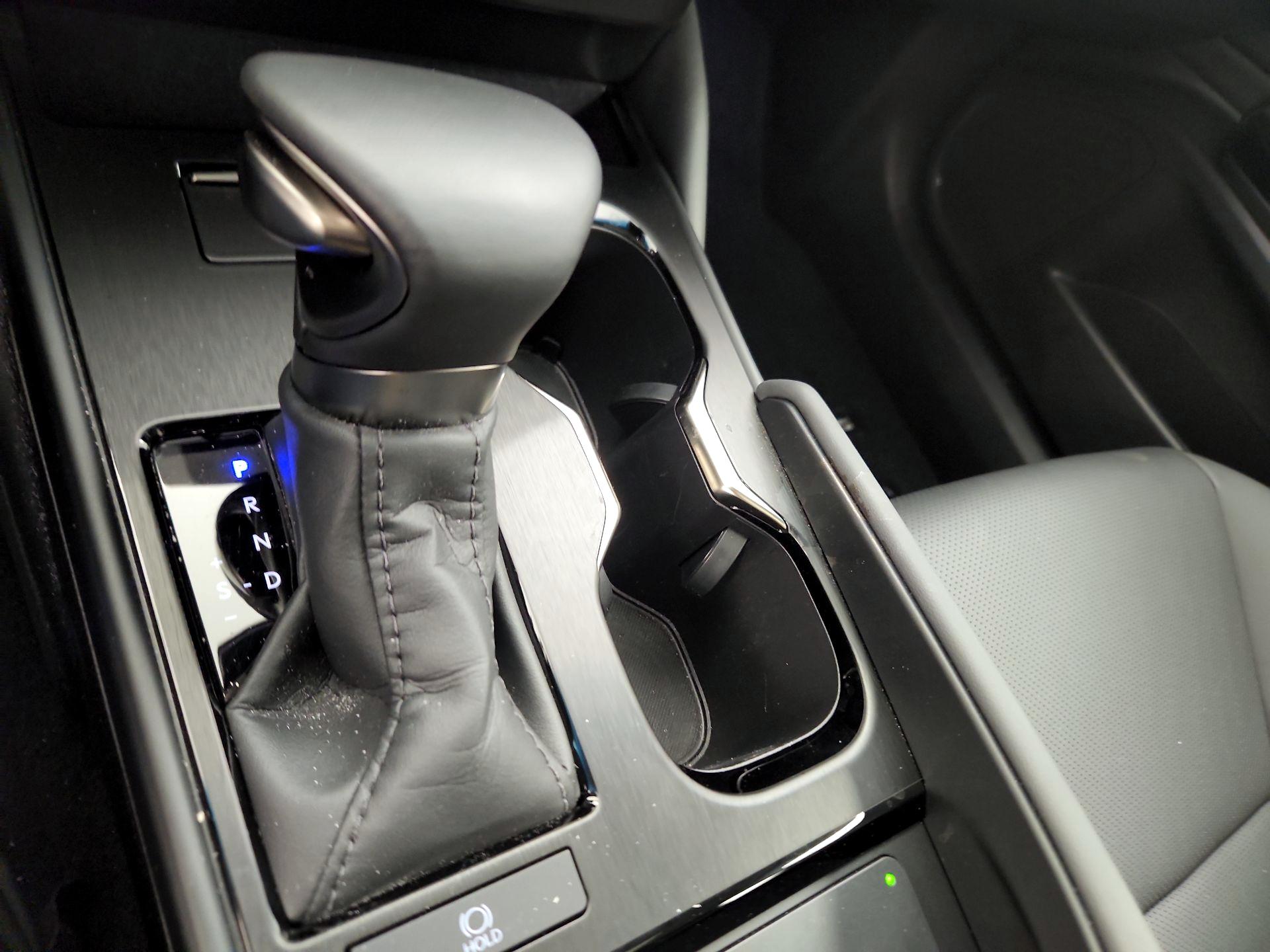 Thumbnail: 2024 Lexus ES - 17