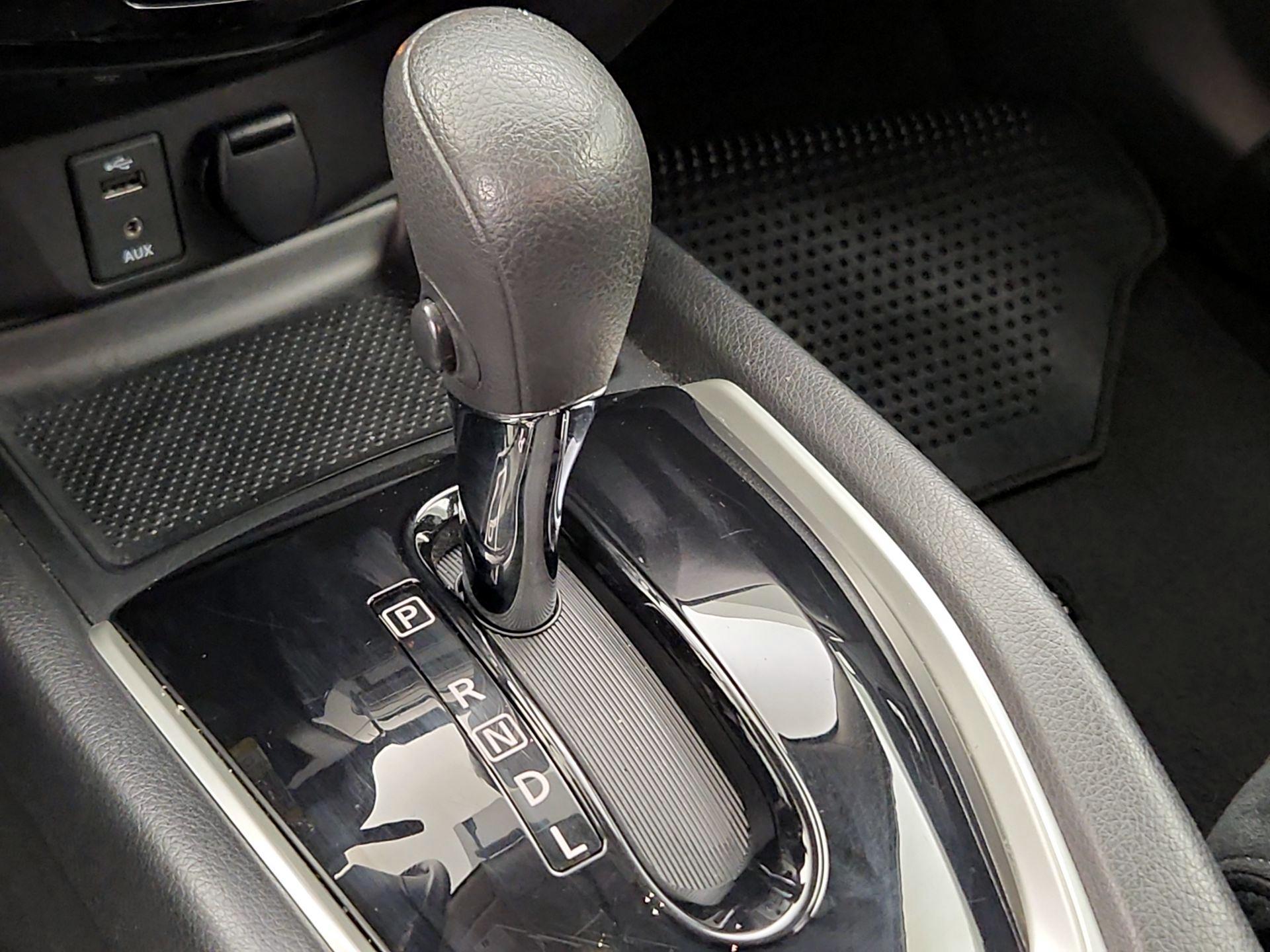 Thumbnail: 2016 Nissan Rogue - 17