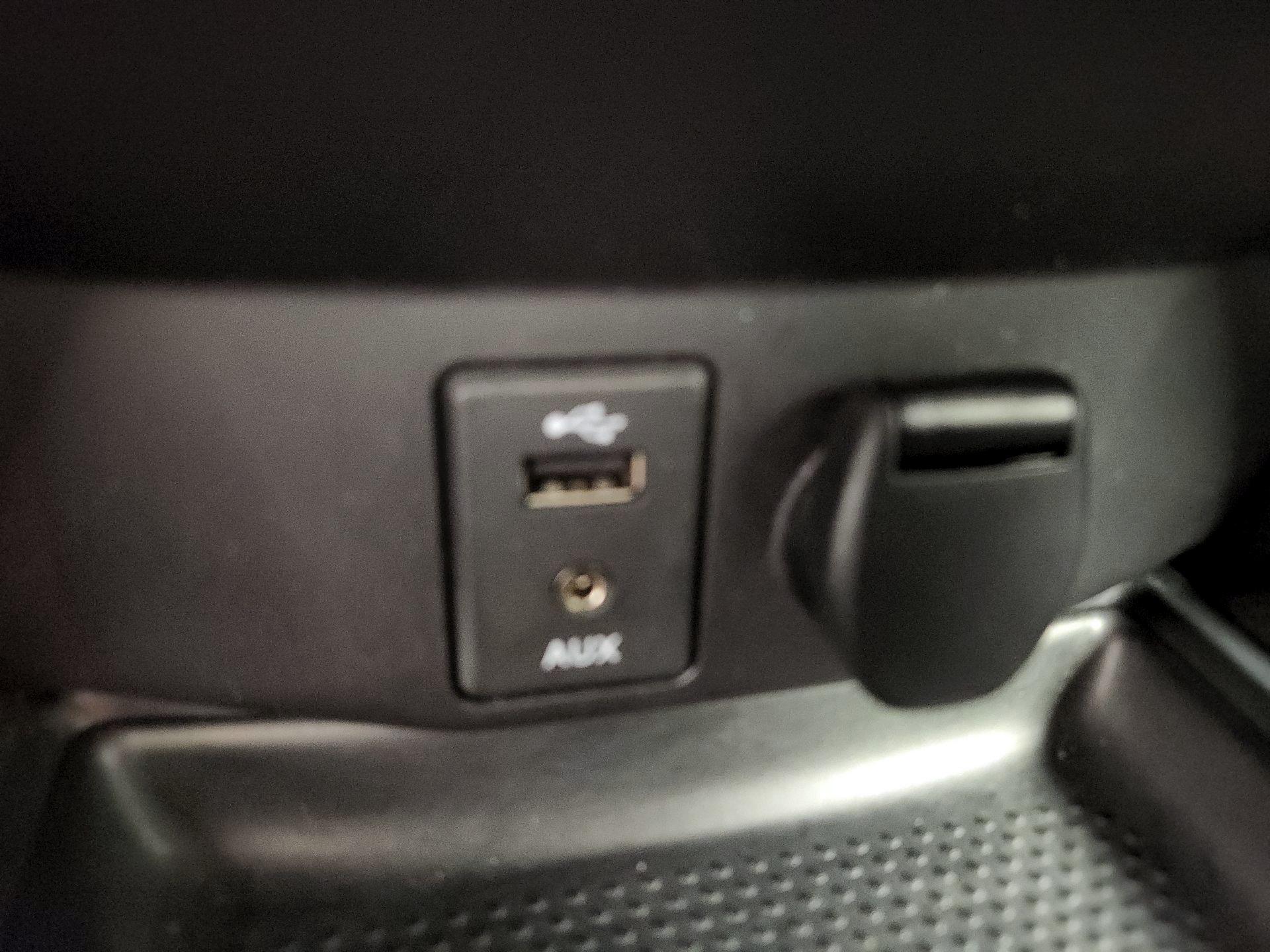 Thumbnail: 2016 Nissan Rogue - 18