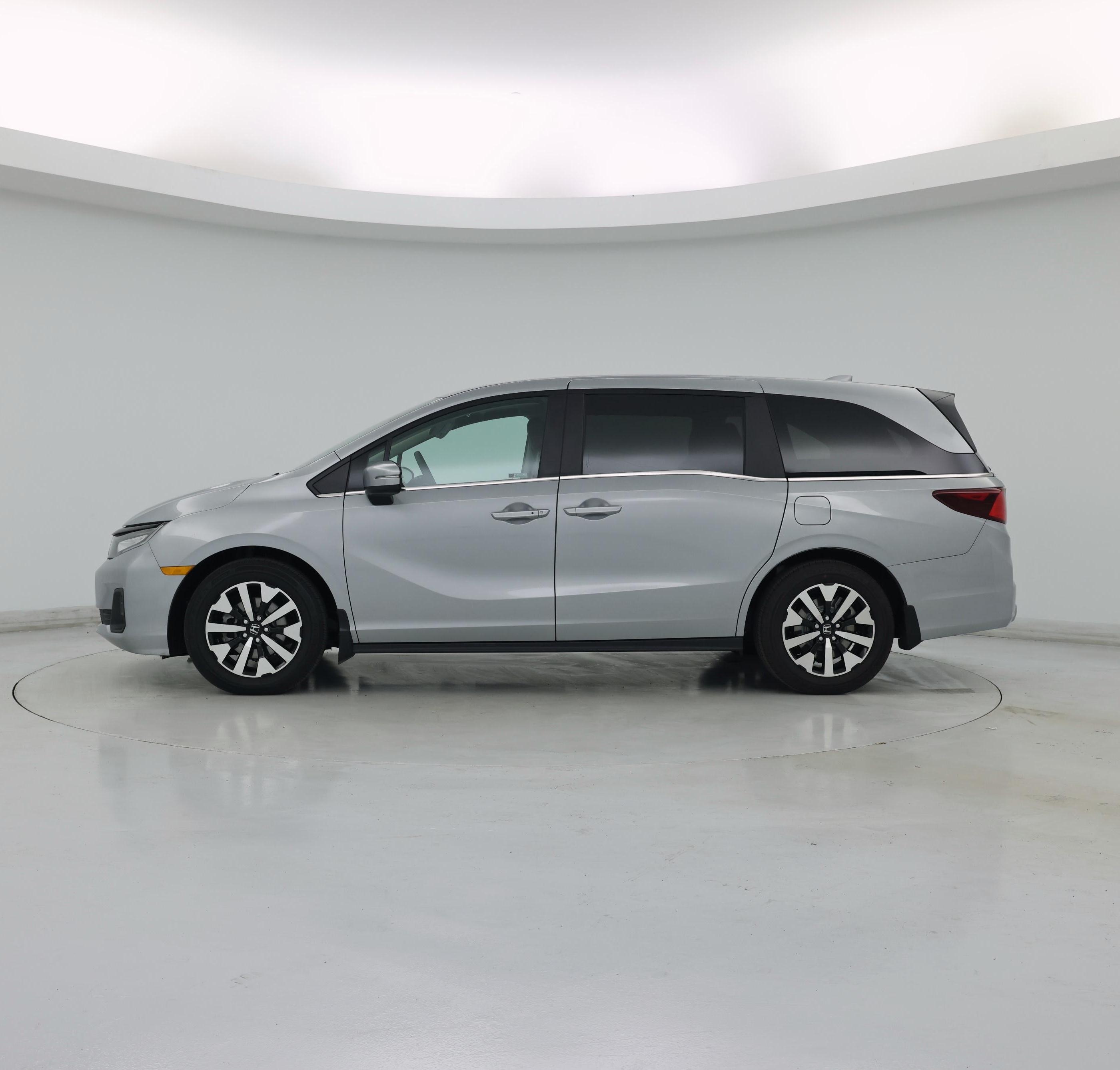Thumbnail: 2026 Honda Odyssey - 3