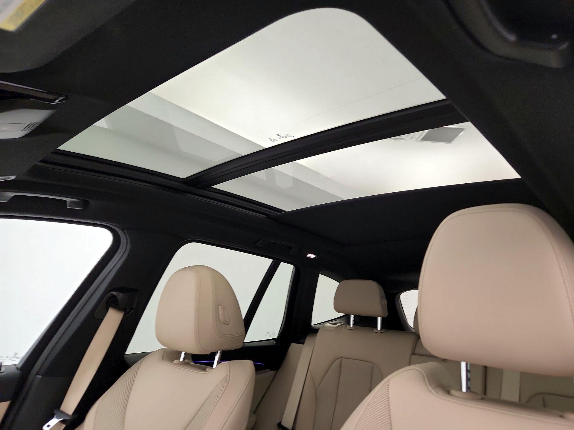 Thumbnail: 2022 BMW X3 - 20