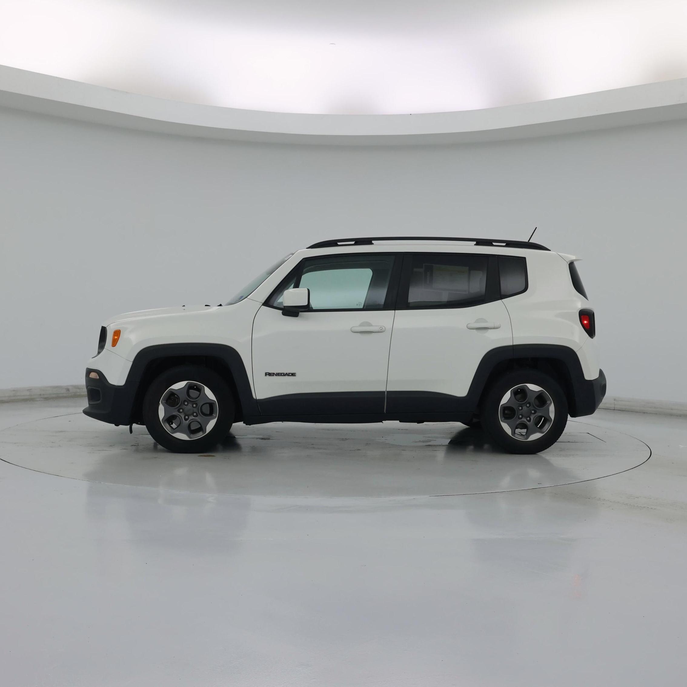 Thumbnail: 2016 Jeep Renegade - 3