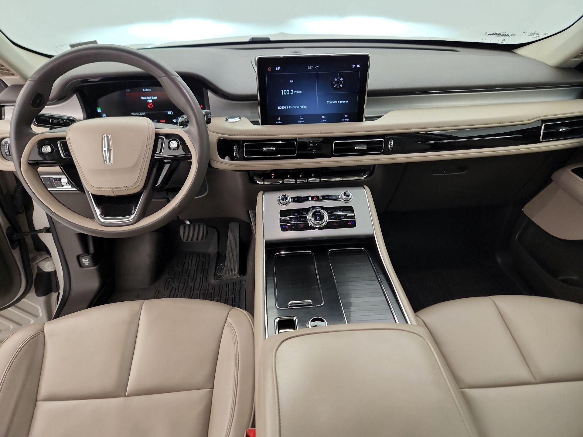 Thumbnail: 2022 Lincoln Aviator - 9