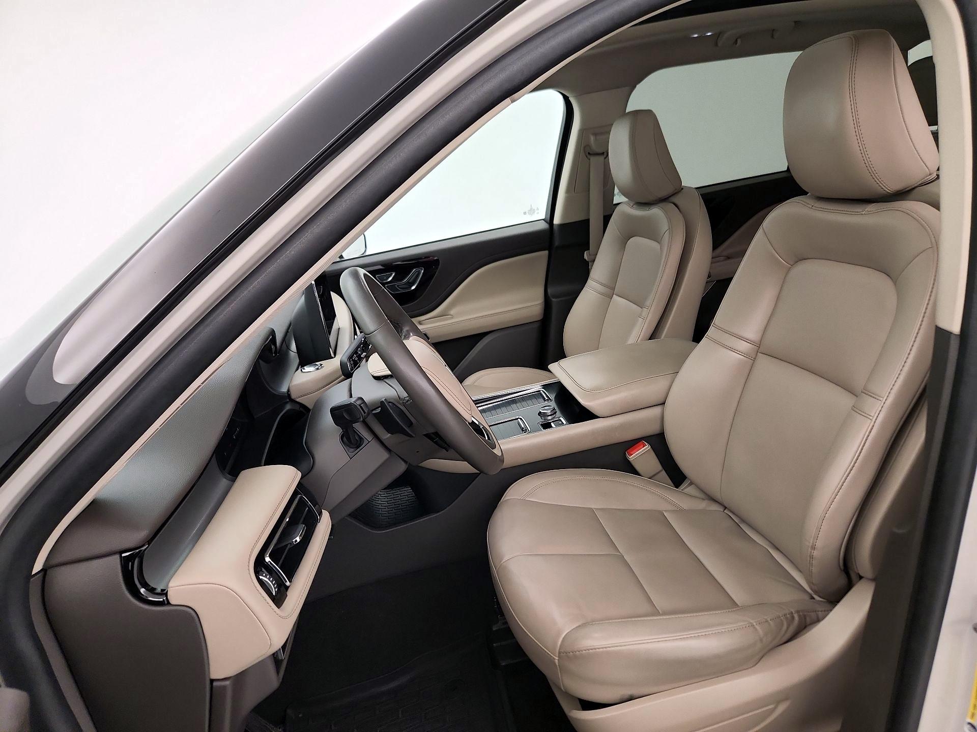 Thumbnail: 2022 Lincoln Aviator - 11