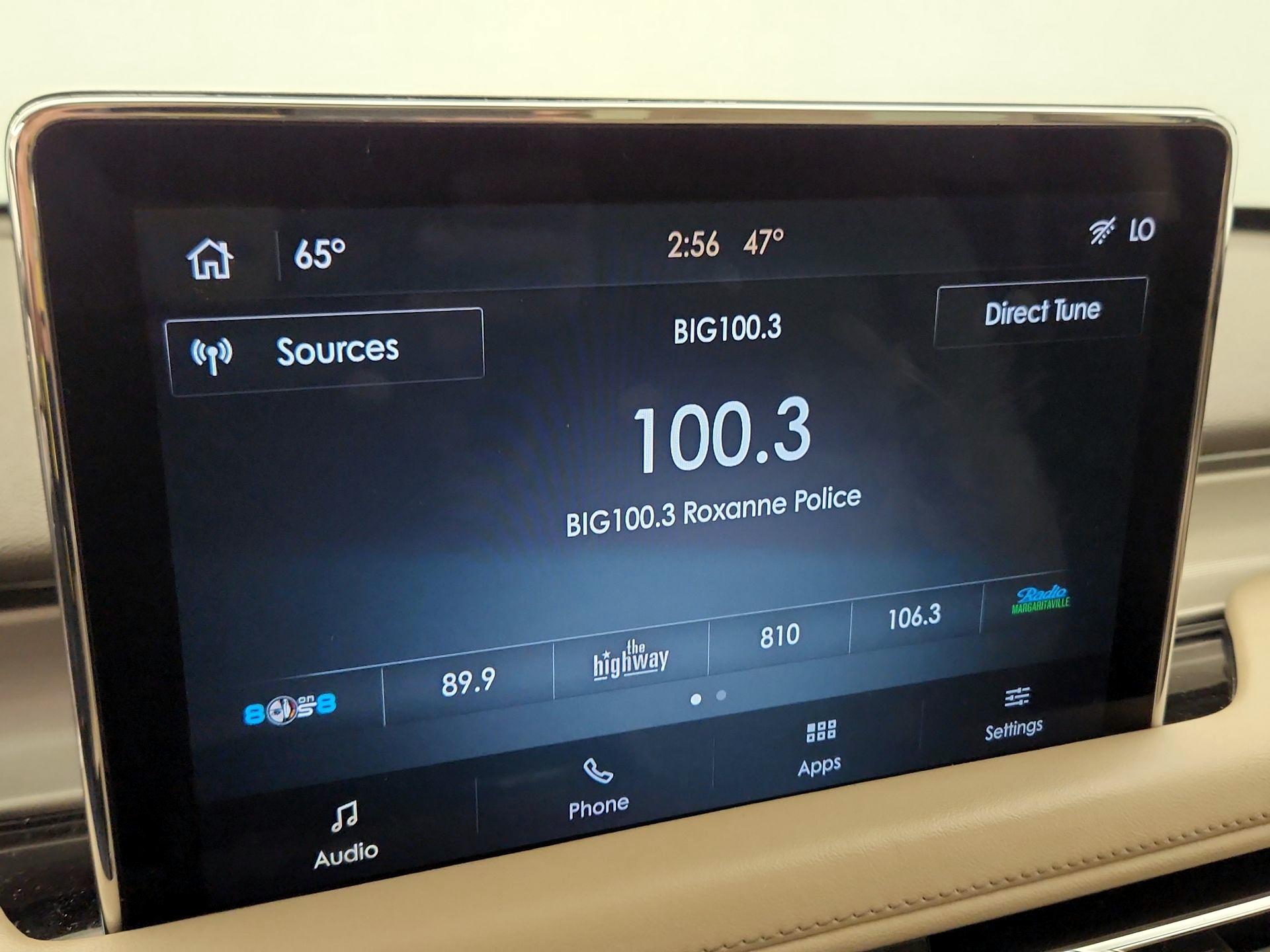 Thumbnail: 2022 Lincoln Aviator - 16