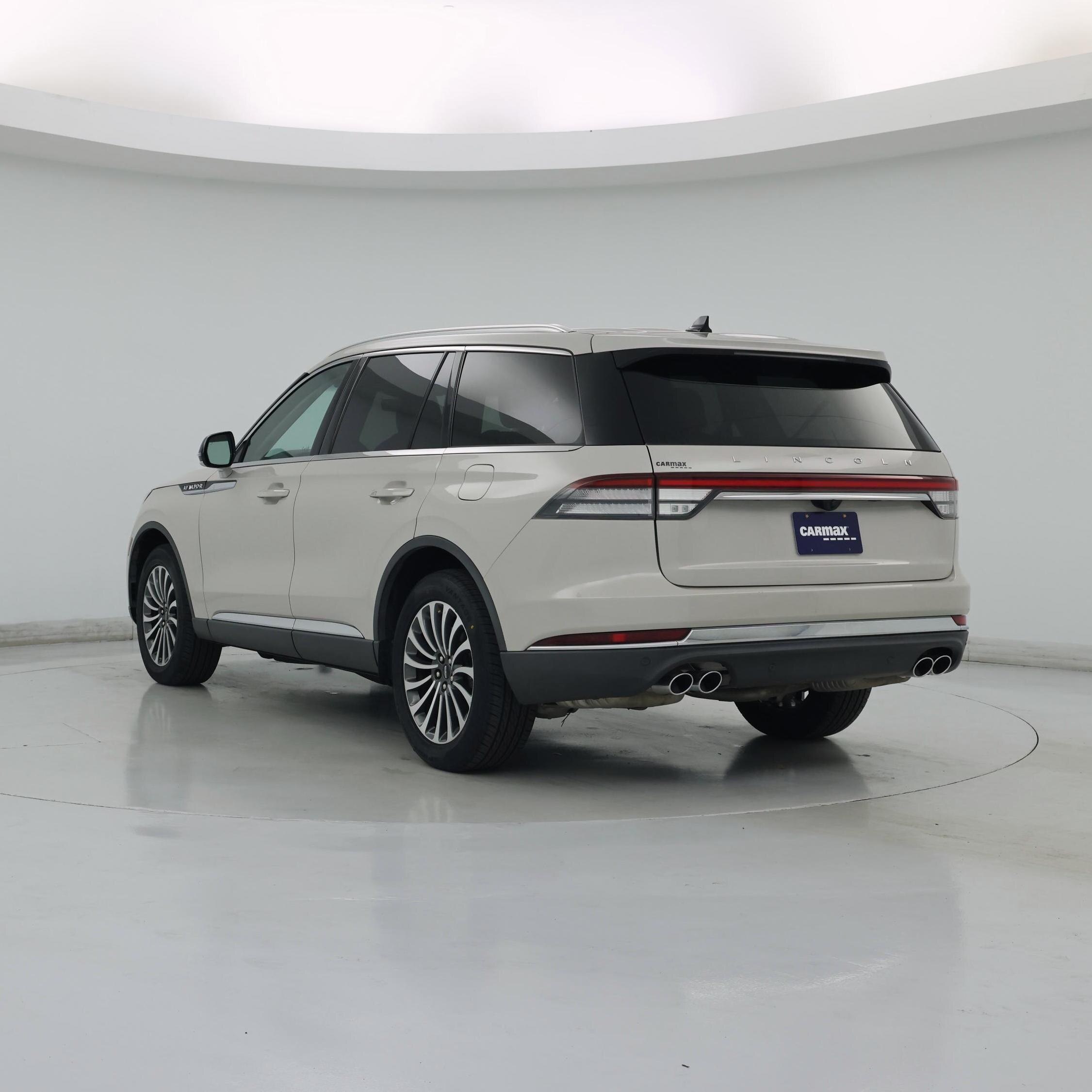 Thumbnail: 2022 Lincoln Aviator - 2