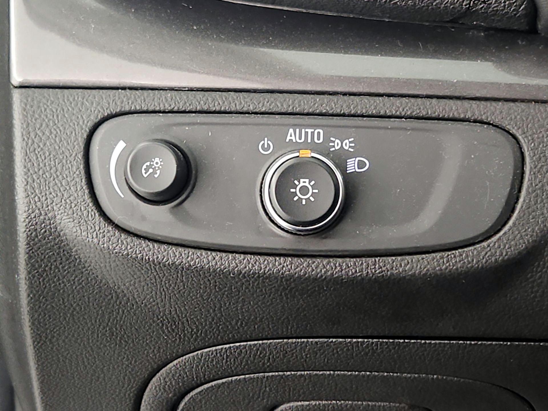 Thumbnail: 2020 Buick Encore - 13