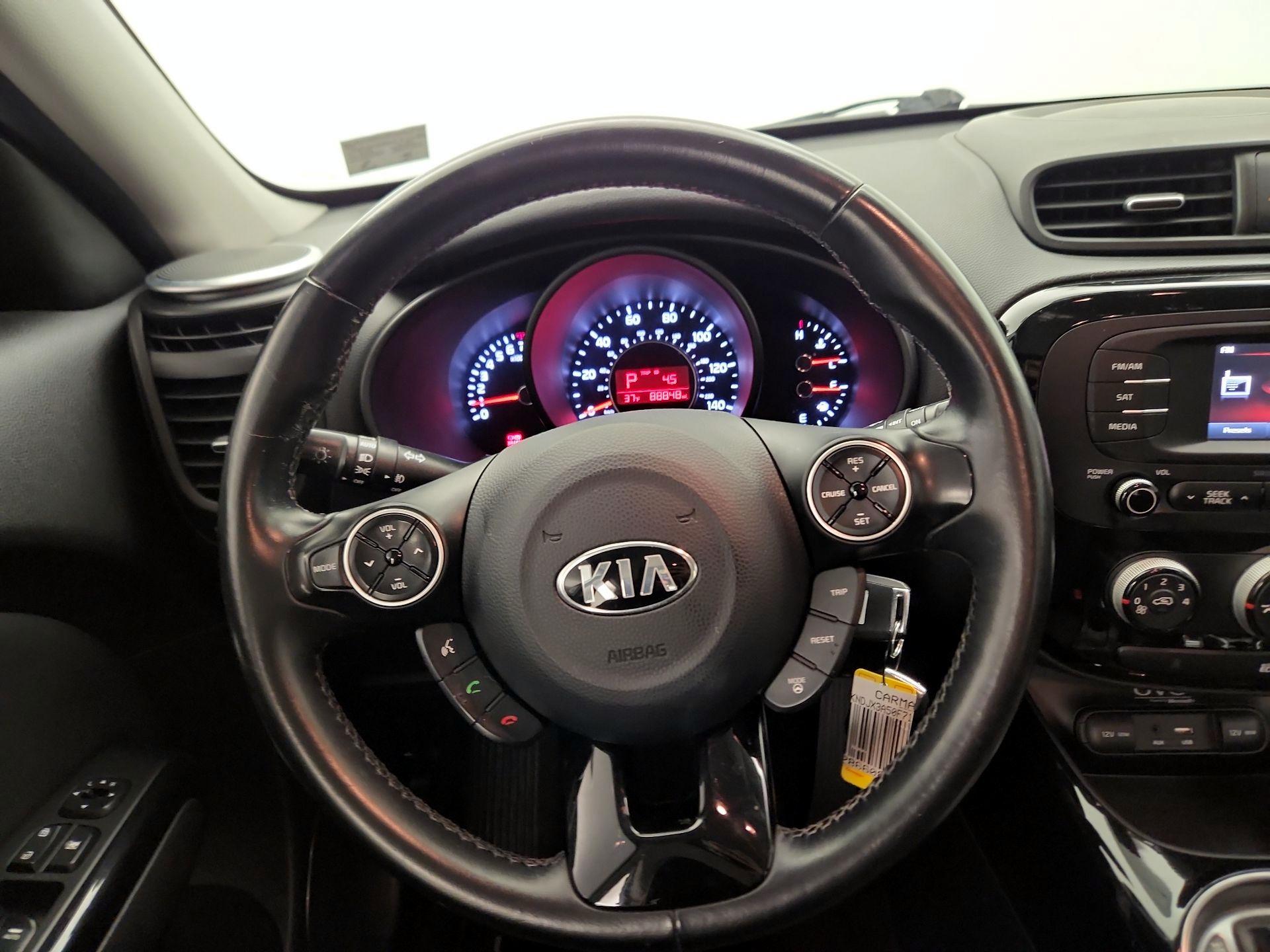 Thumbnail: 2015 Kia Soul - 10
