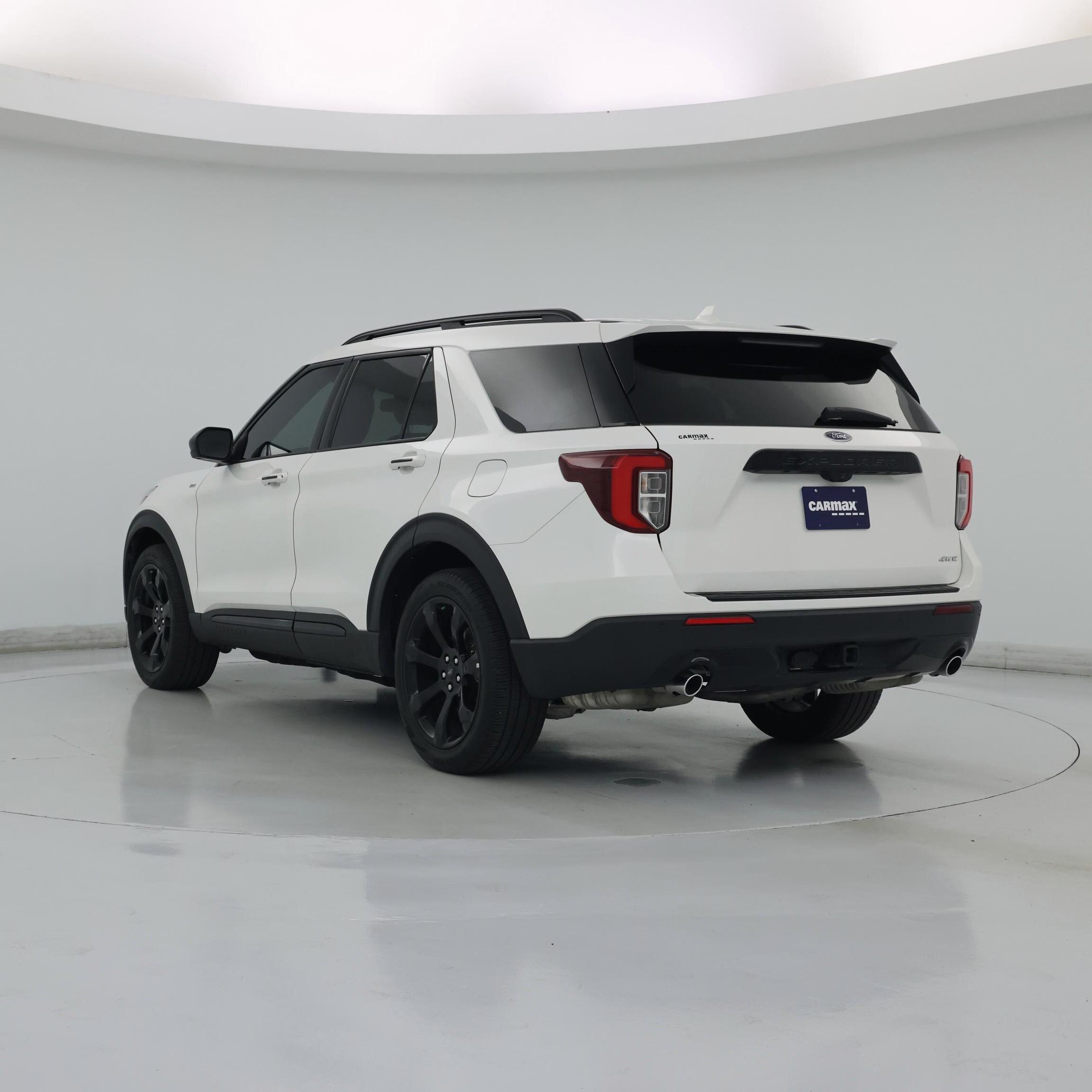 Thumbnail: 2022 Ford Explorer - 2