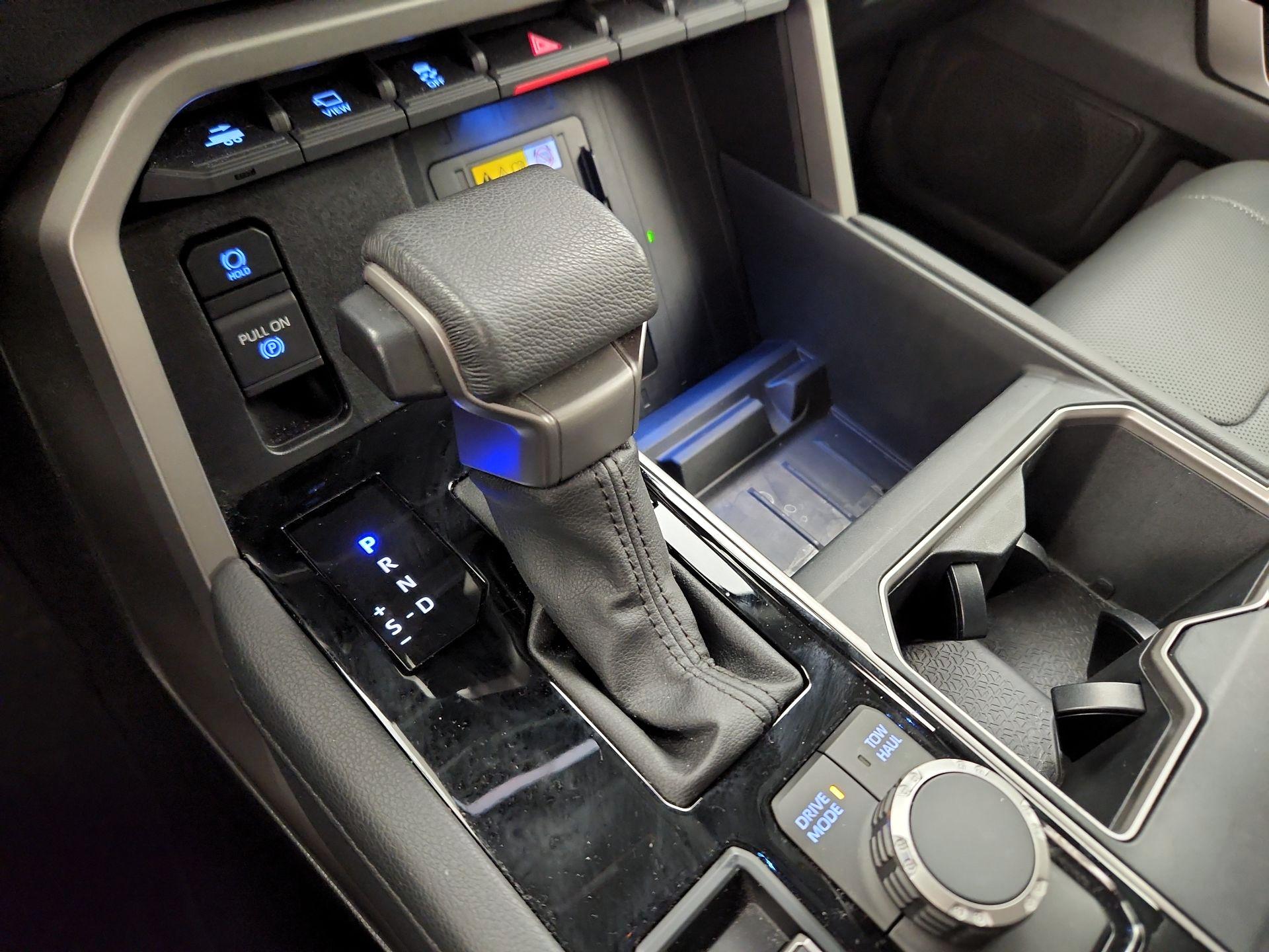 Thumbnail: 2024 Toyota Tundra - 17
