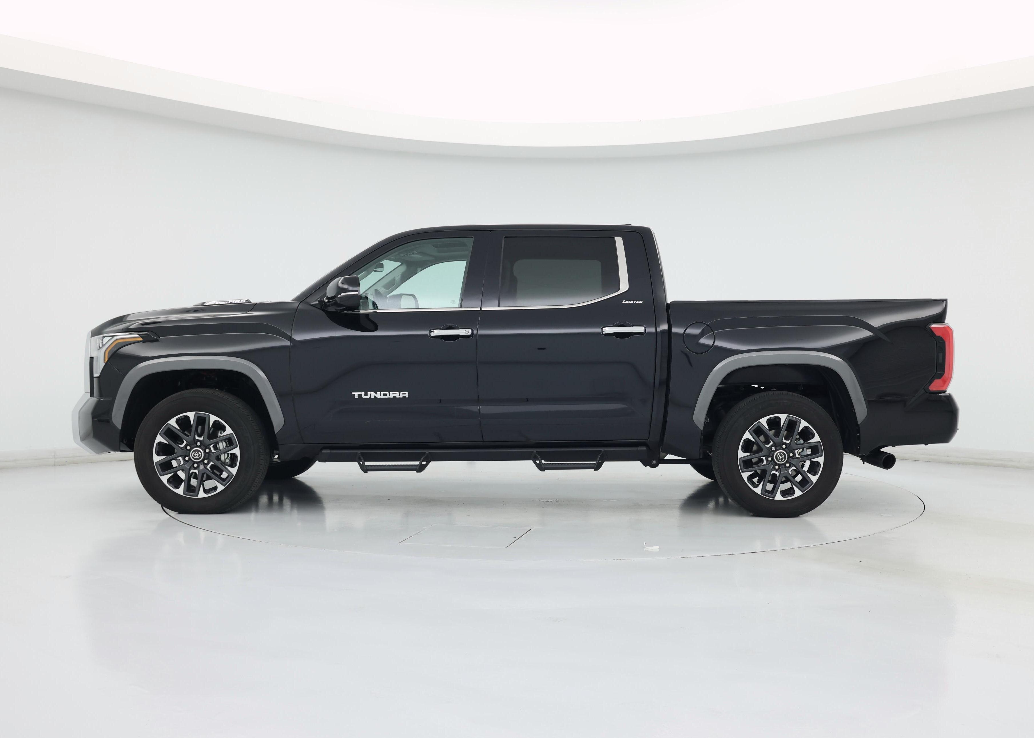 Thumbnail: 2024 Toyota Tundra - 3