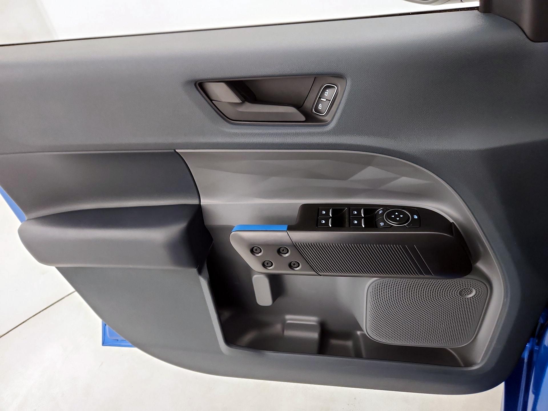 Thumbnail: 2025 Ford Maverick - 12