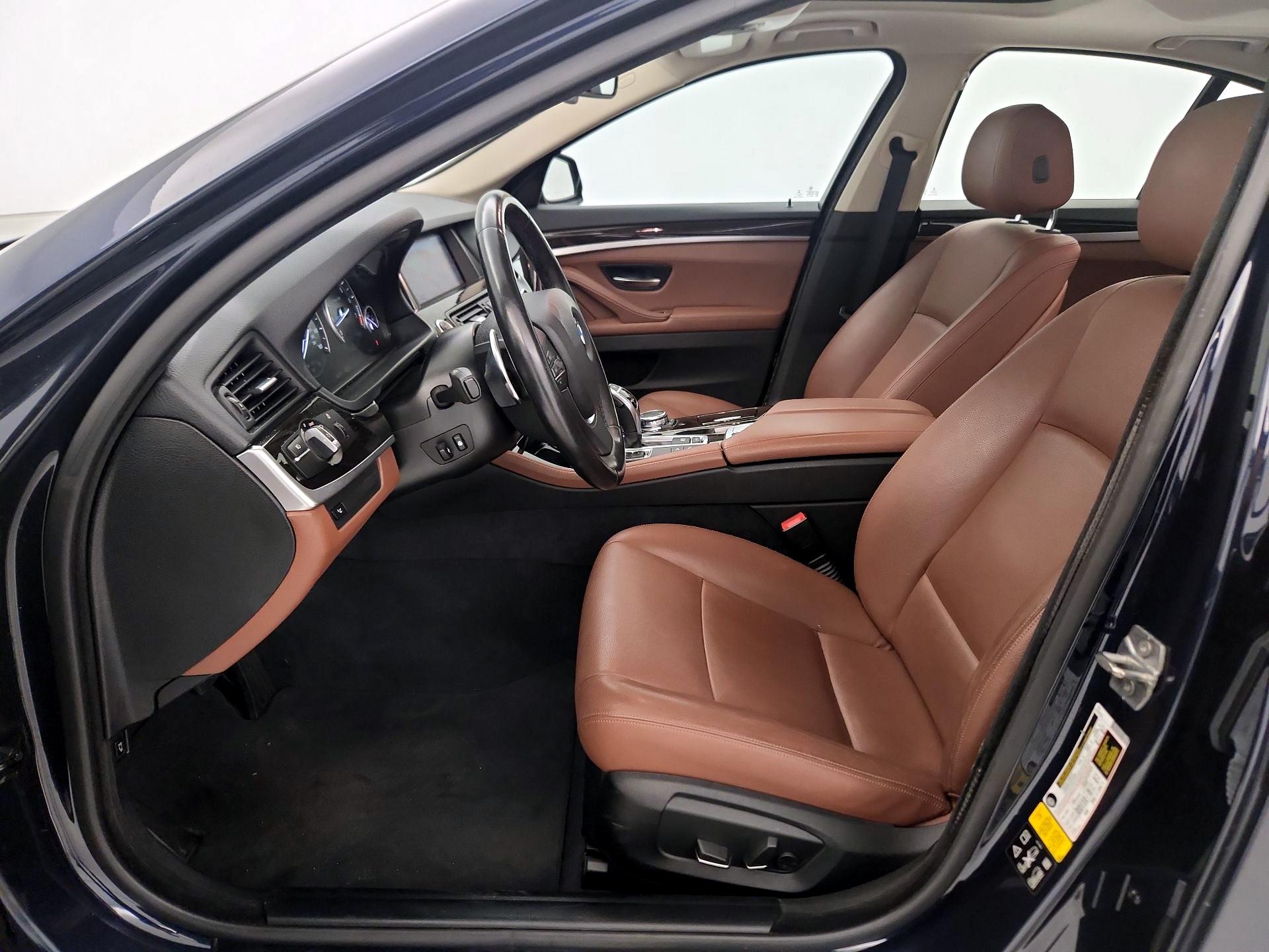 Thumbnail: 2016 BMW 5 Series - 11