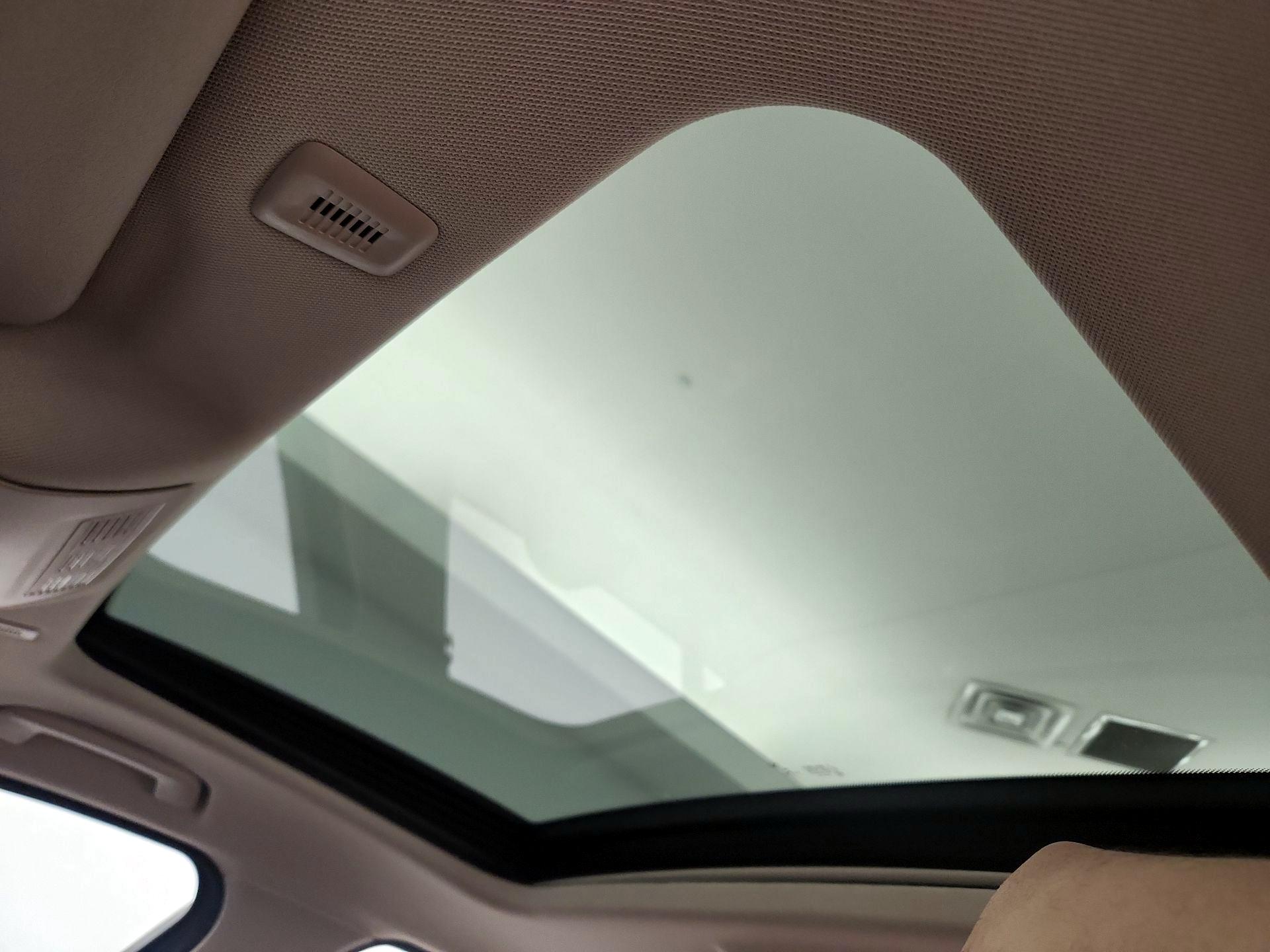 Thumbnail: 2016 BMW 5 Series - 20