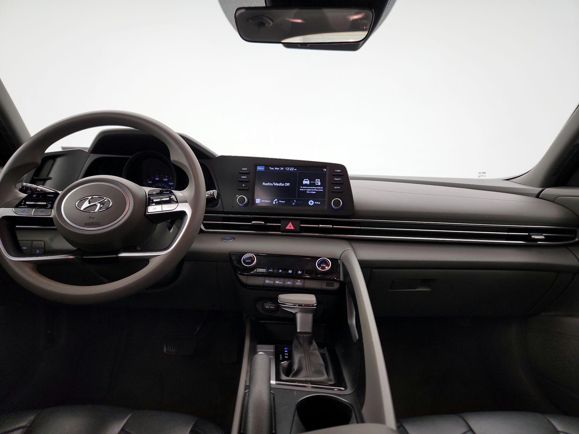 Thumbnail: 2023 Hyundai Elantra - 9