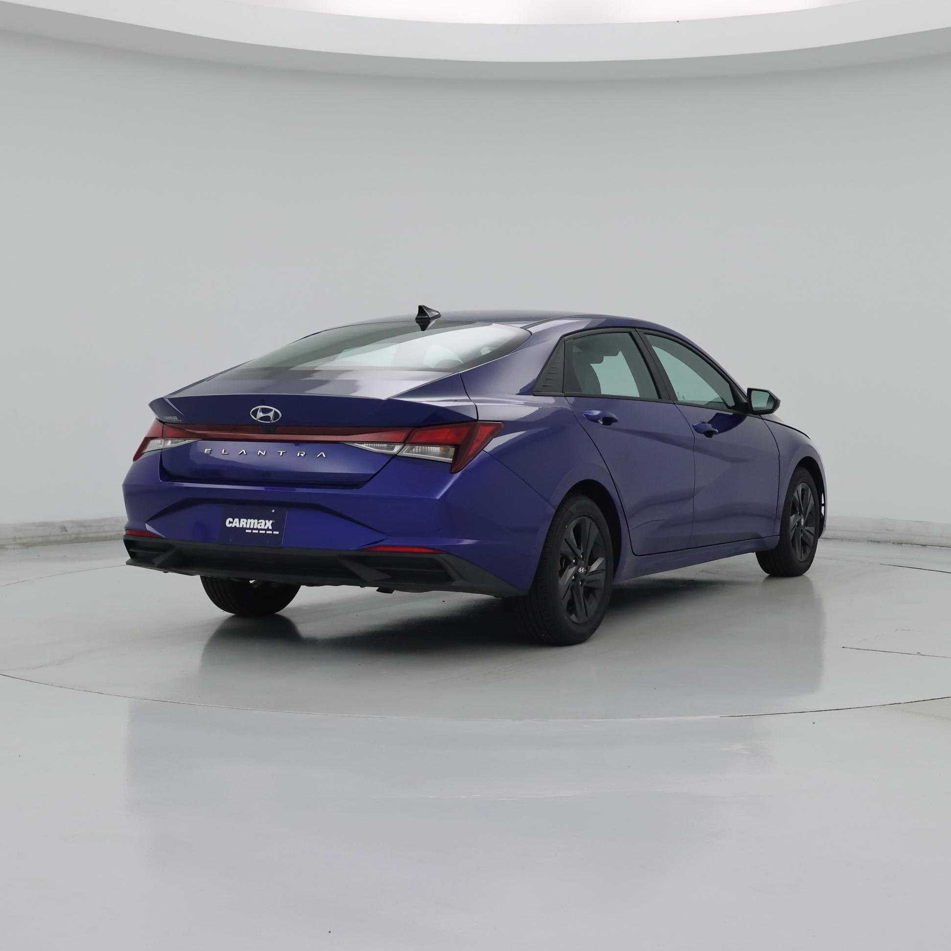 Thumbnail: 2023 Hyundai Elantra - 8