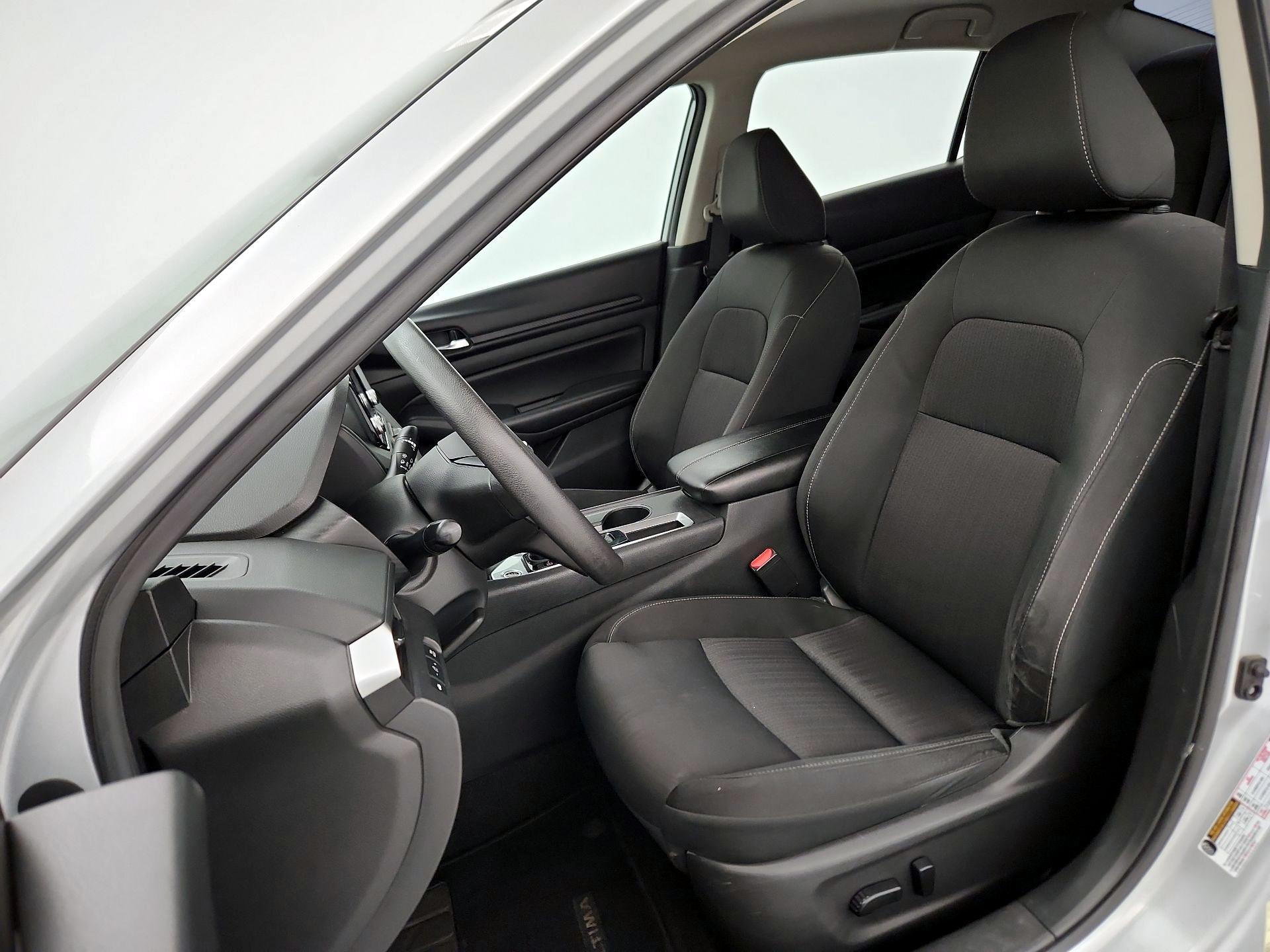 Thumbnail: 2021 Nissan Altima - 11