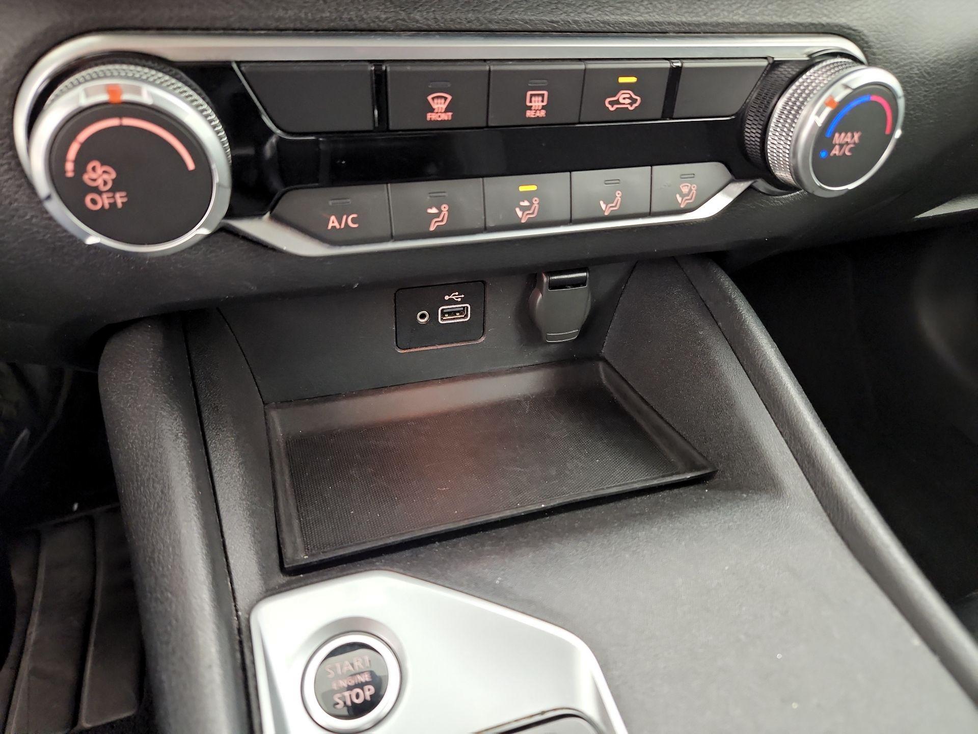 Thumbnail: 2021 Nissan Altima - 16