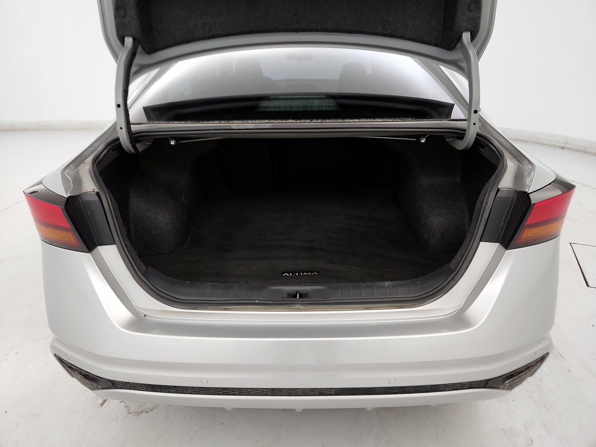 Thumbnail: 2021 Nissan Altima - 20