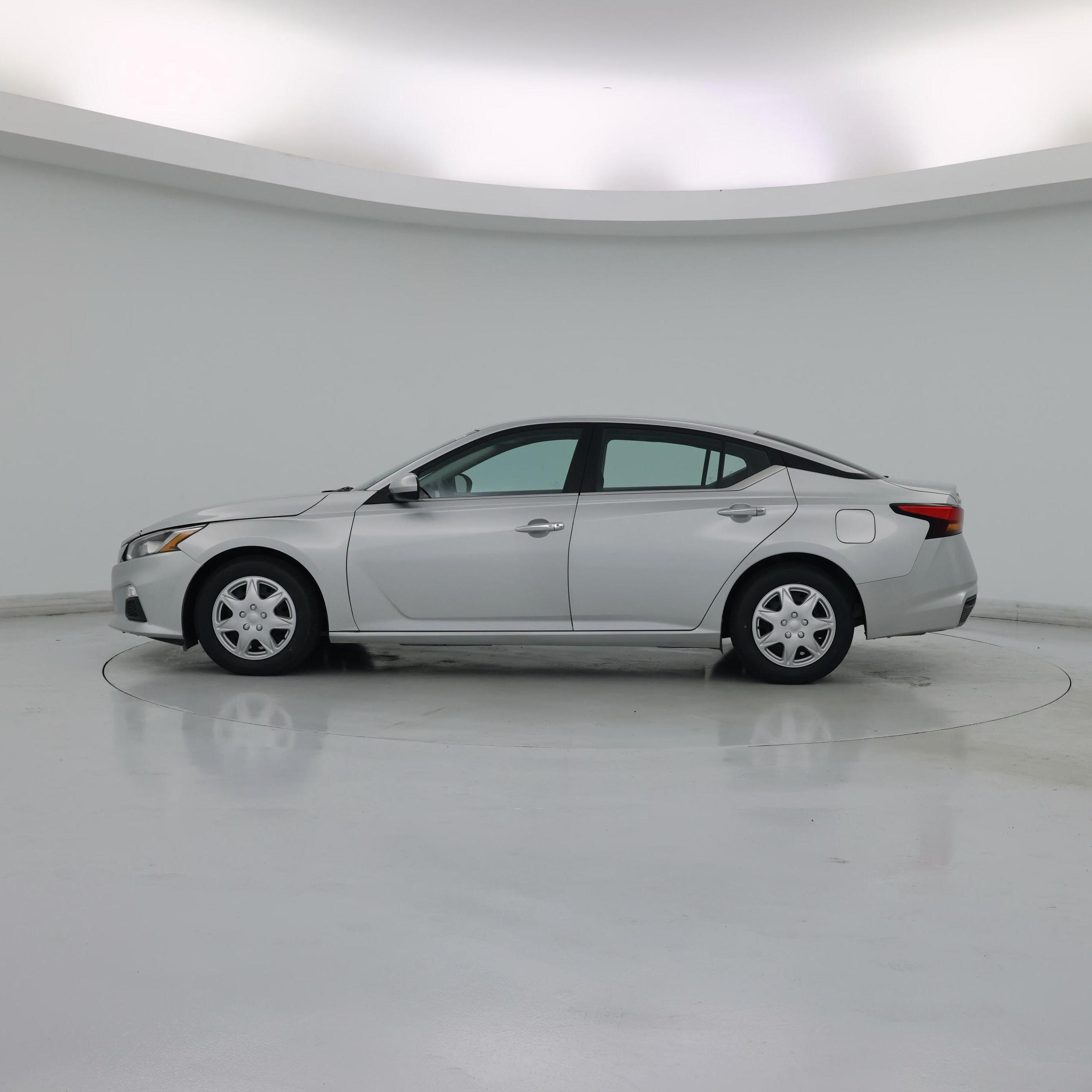 Thumbnail: 2021 Nissan Altima - 3