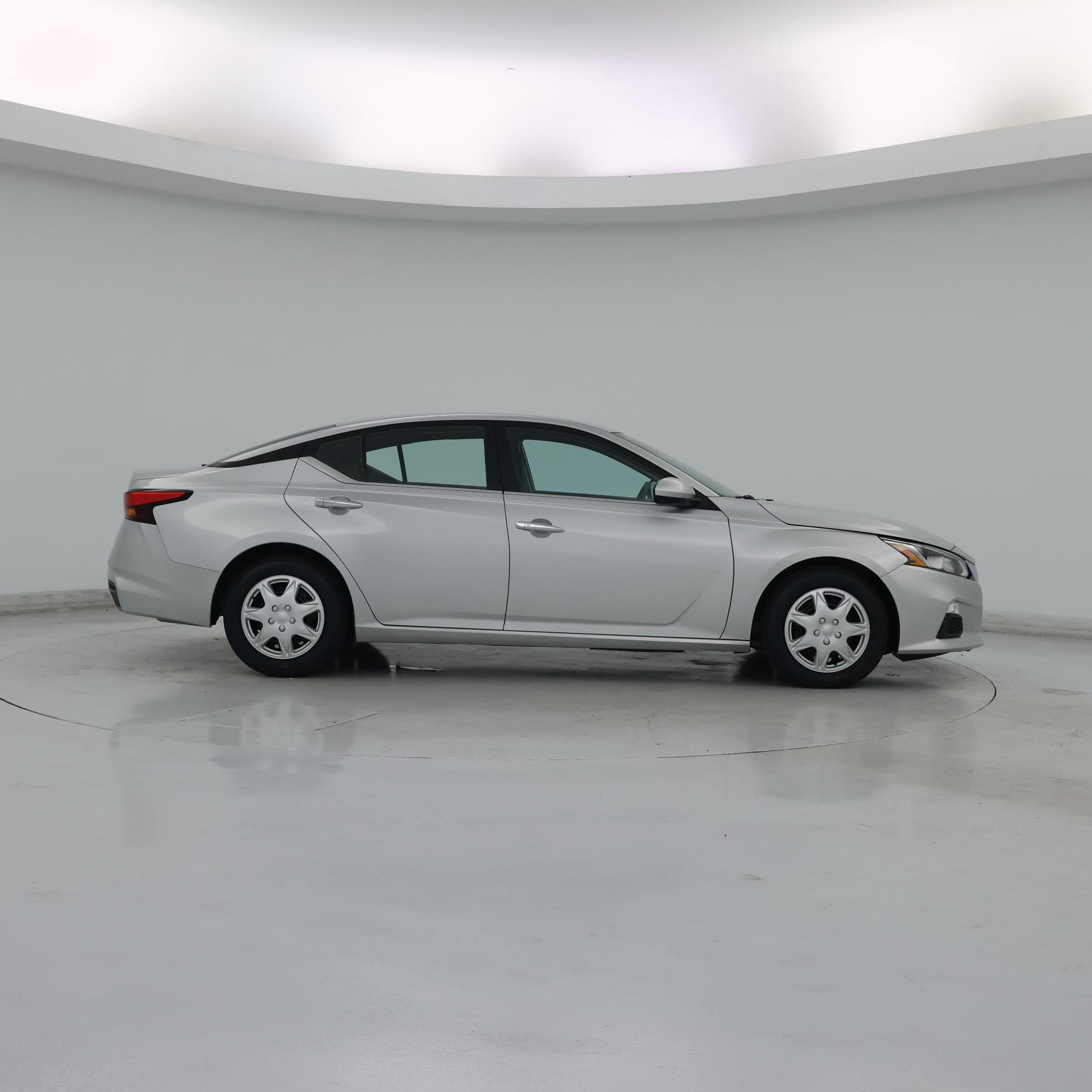 Thumbnail: 2021 Nissan Altima - 7