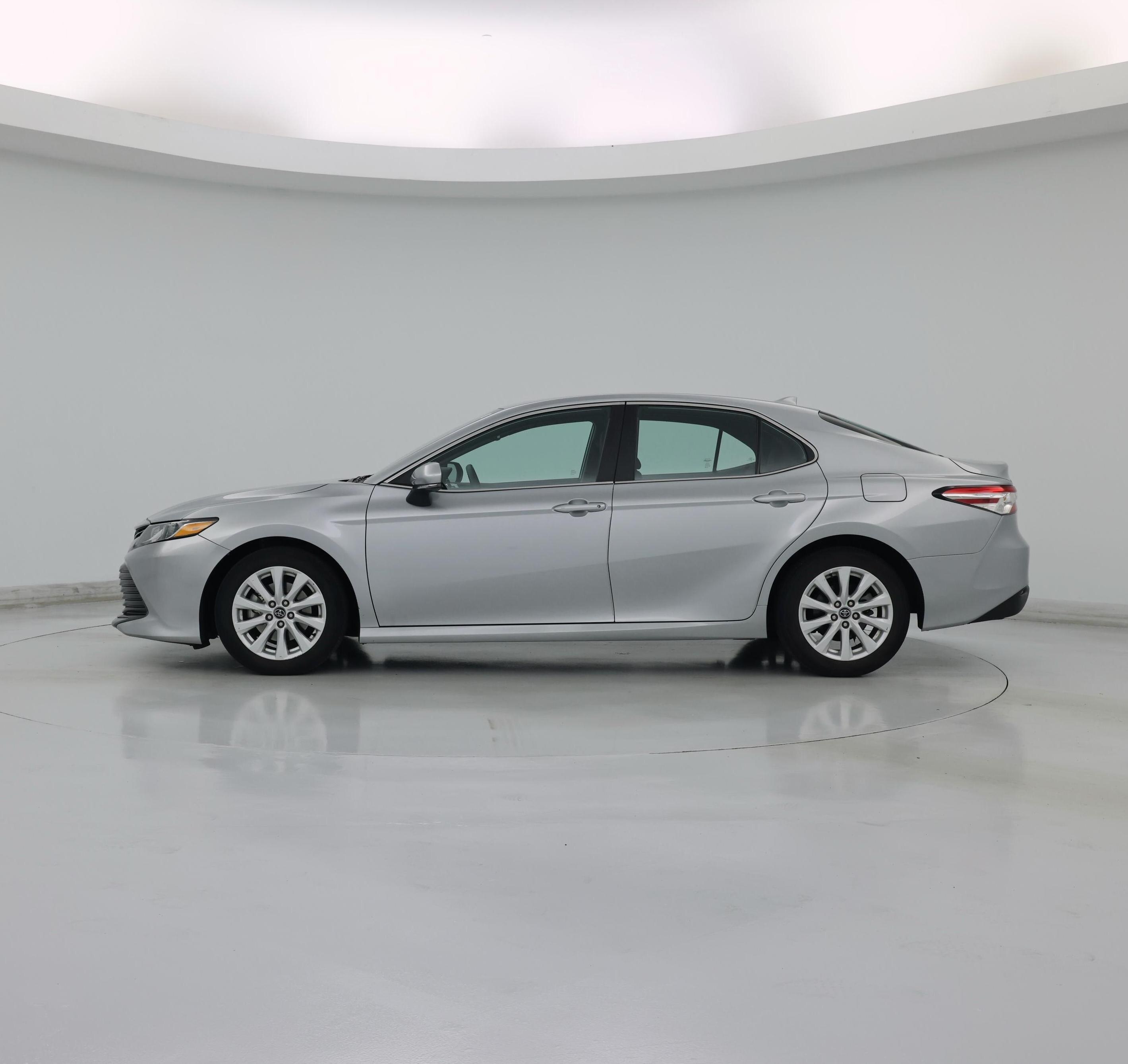 Thumbnail: 2020 Toyota Camry - 3
