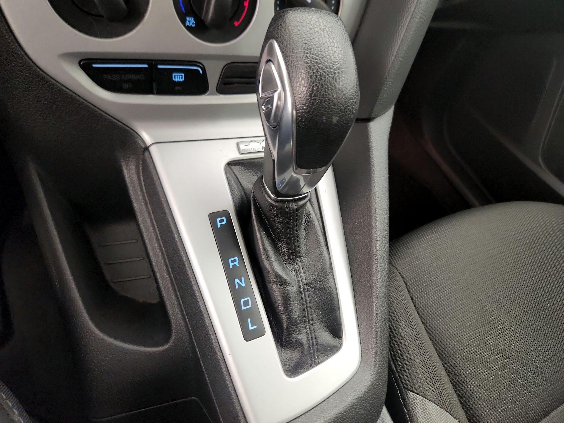 Thumbnail: 2014 Ford Focus - 16