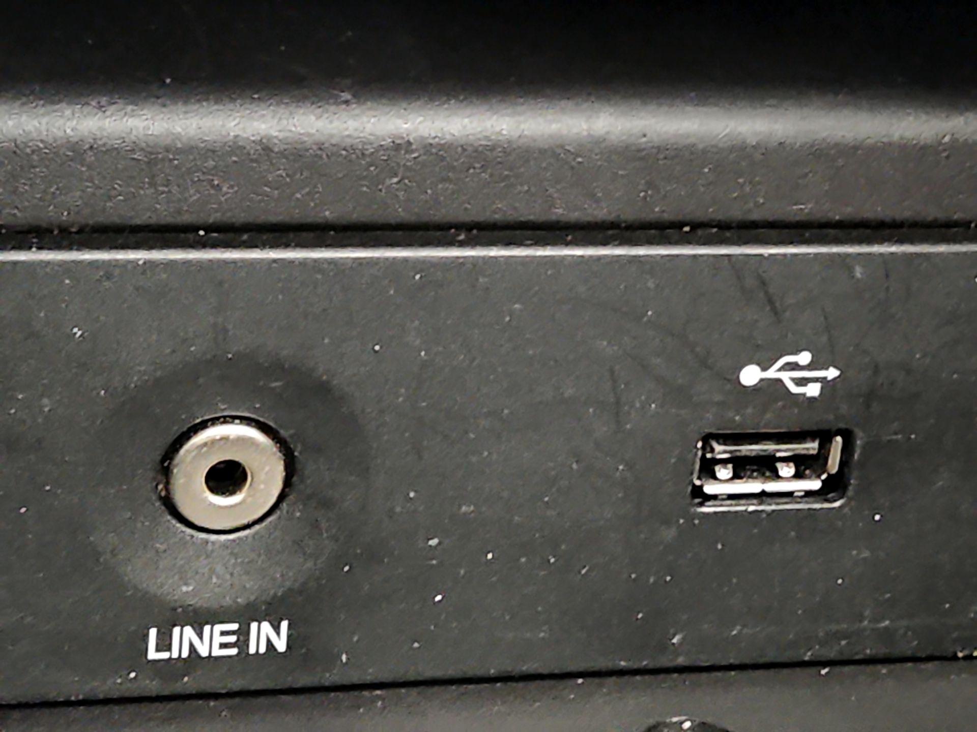 Thumbnail: 2014 Ford Focus - 17