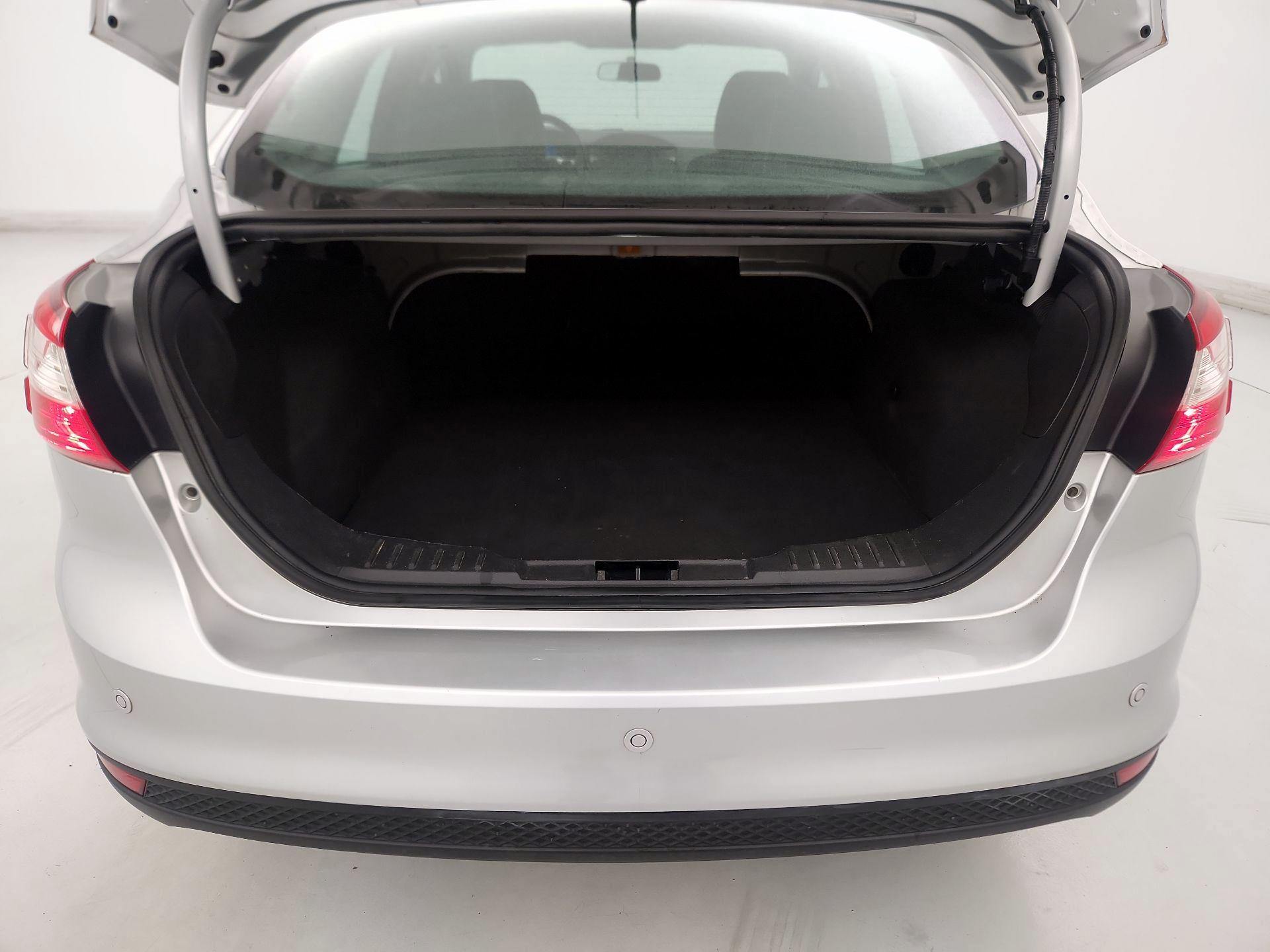 Thumbnail: 2014 Ford Focus - 19