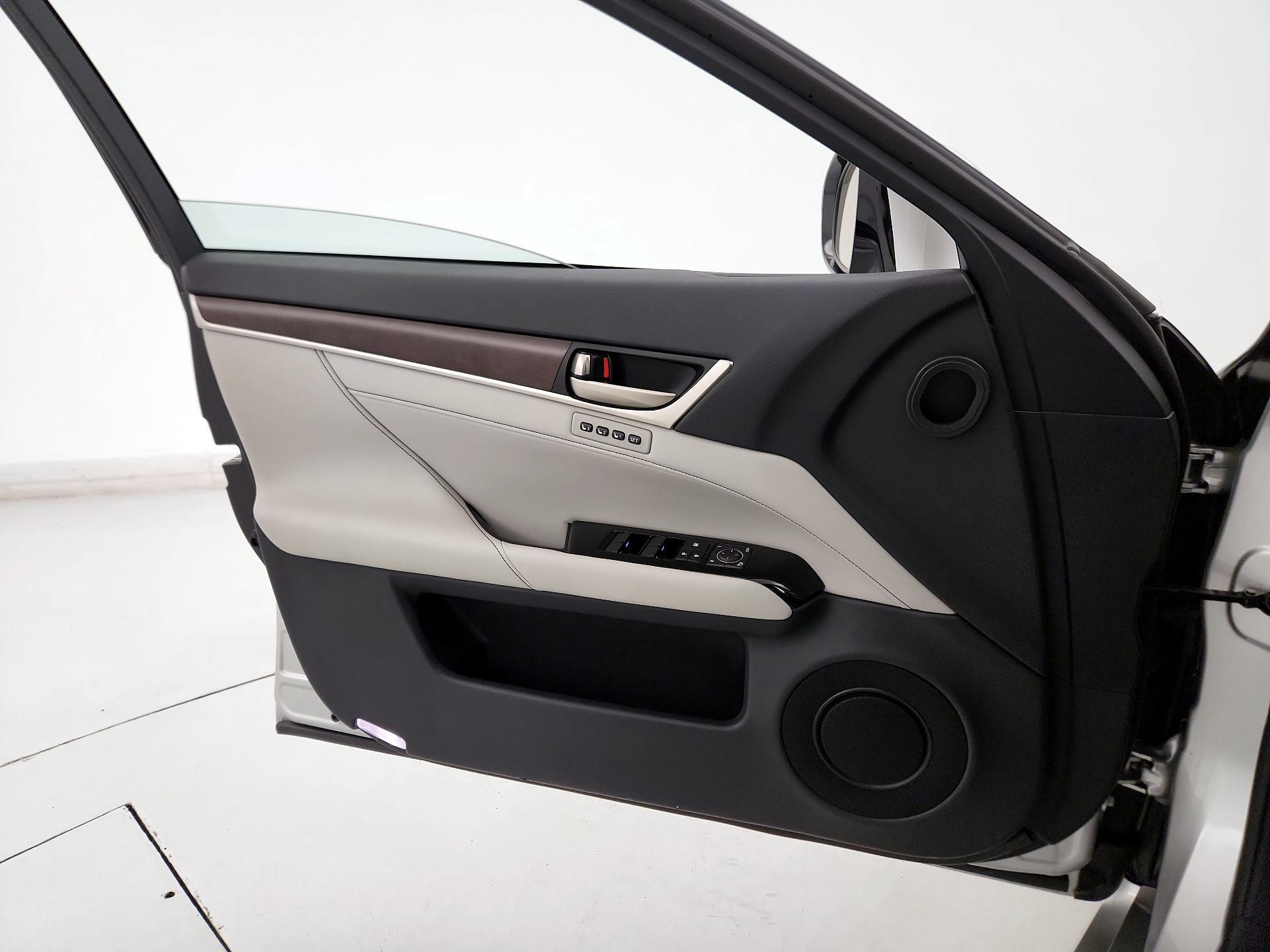 Thumbnail: 2014 Lexus GS - 12