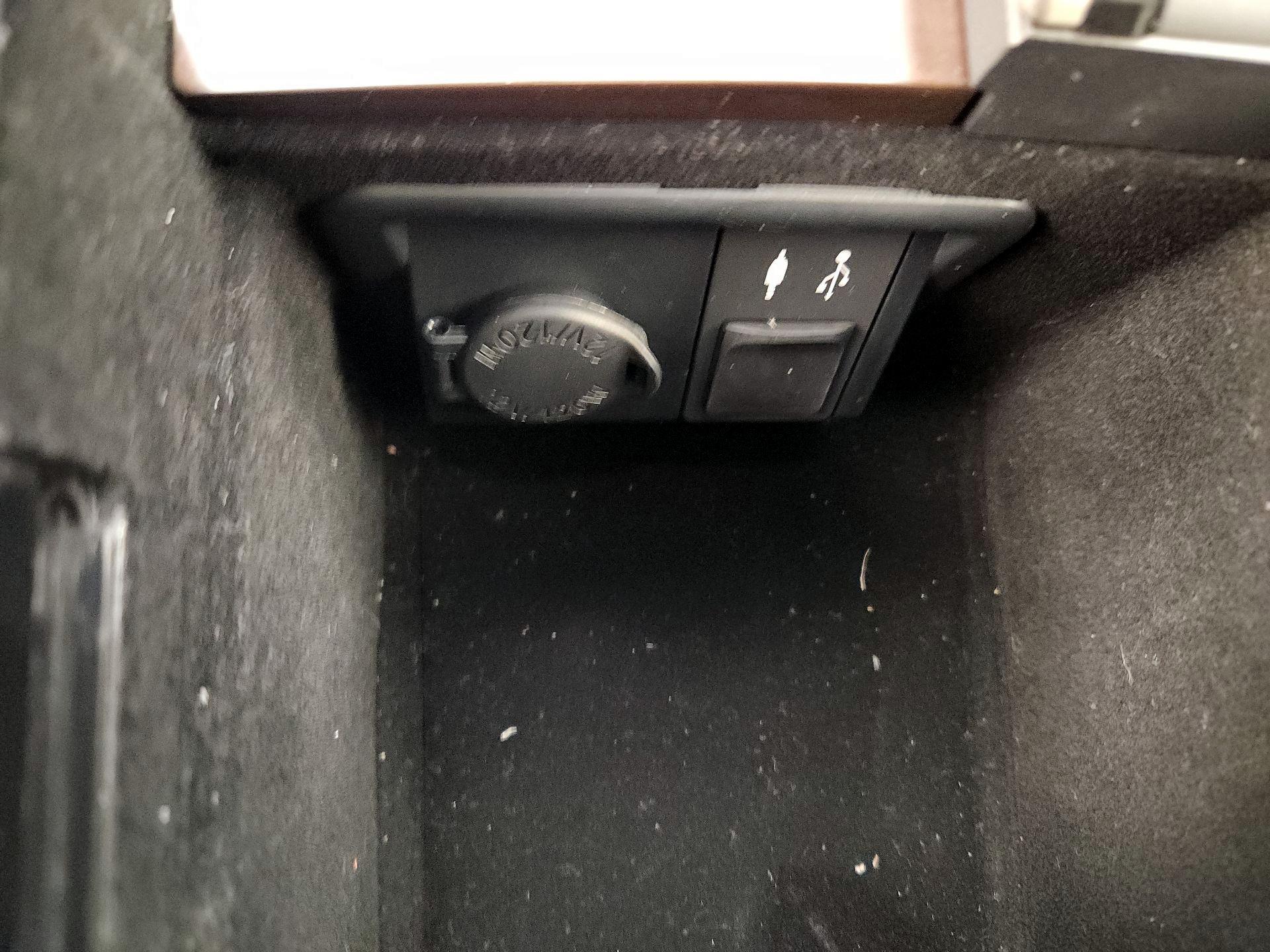 Thumbnail: 2014 Lexus GS - 19