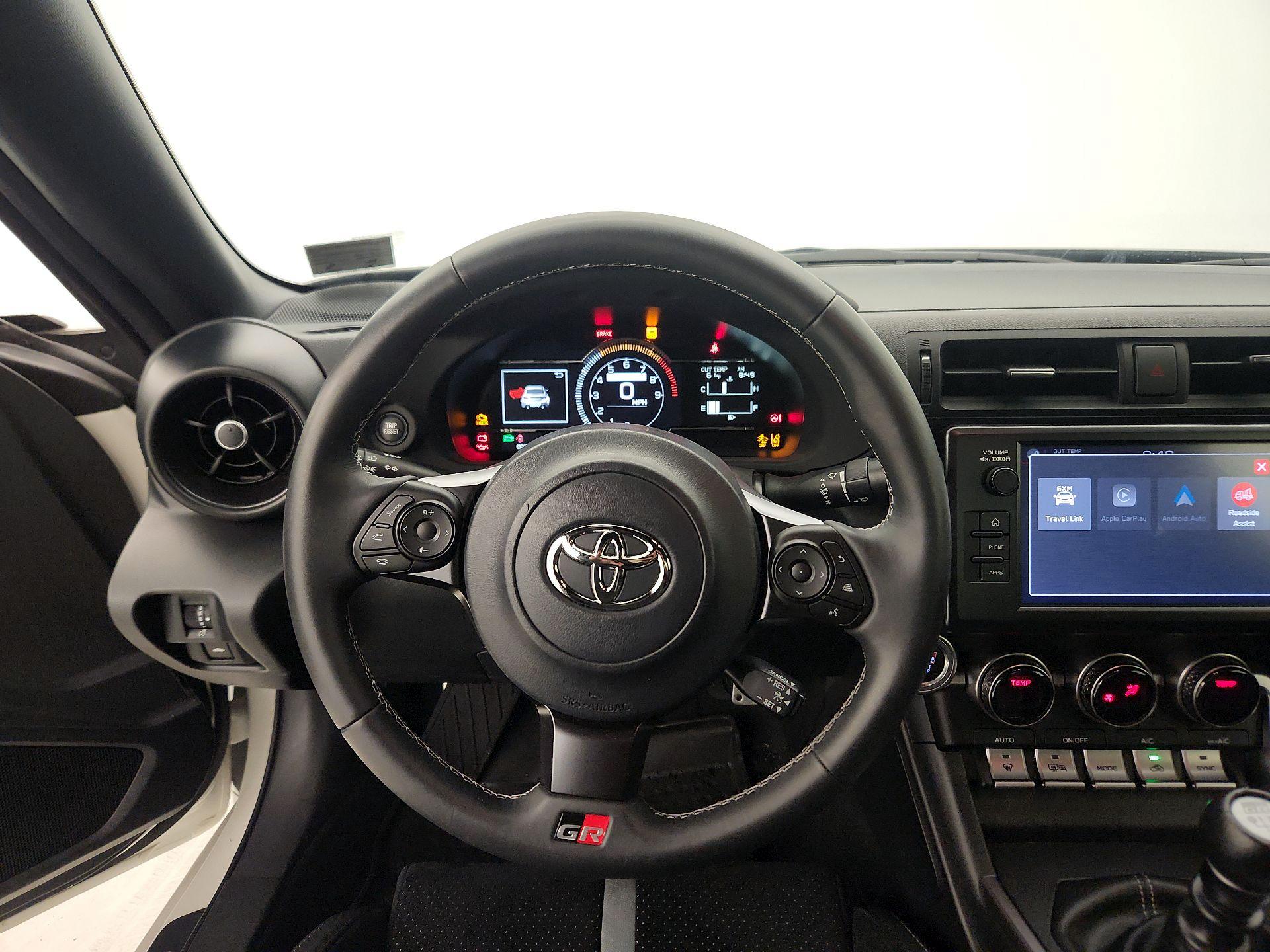 Thumbnail: 2025 Toyota GR86 - 10