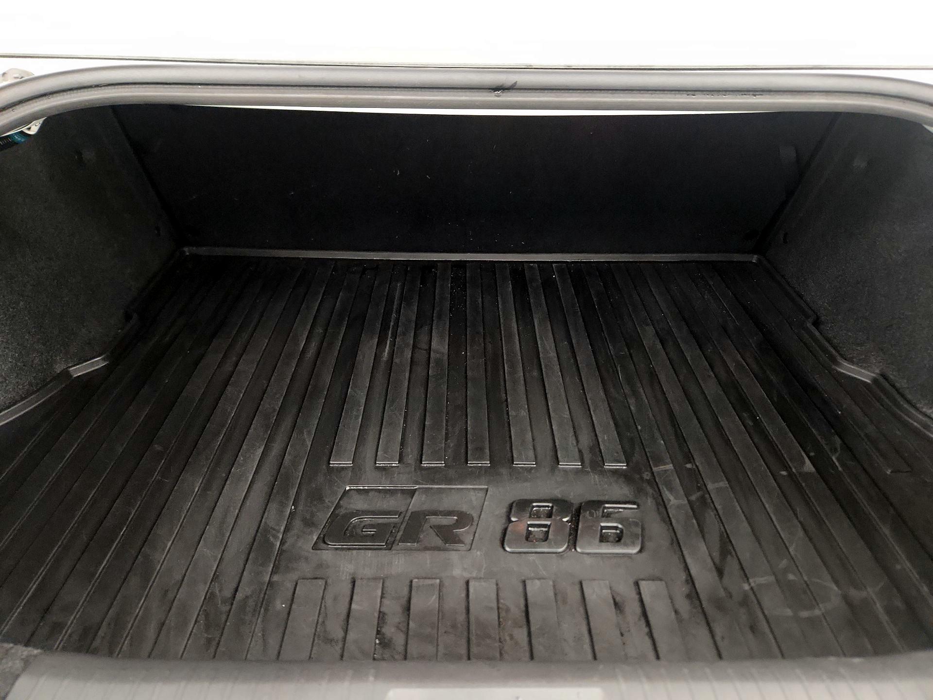 Thumbnail: 2025 Toyota GR86 - 20