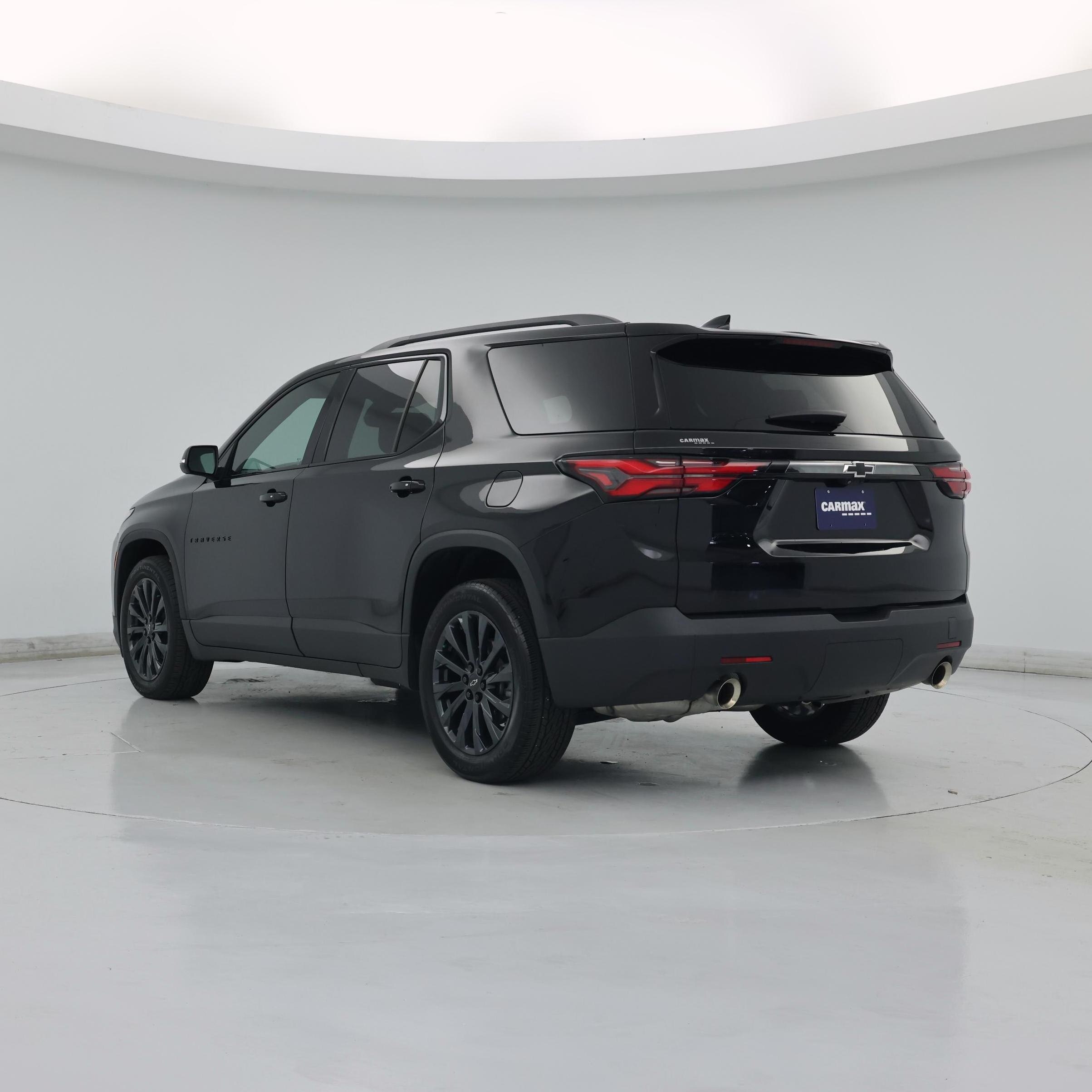 Thumbnail: 2023 Chevrolet Traverse - 2
